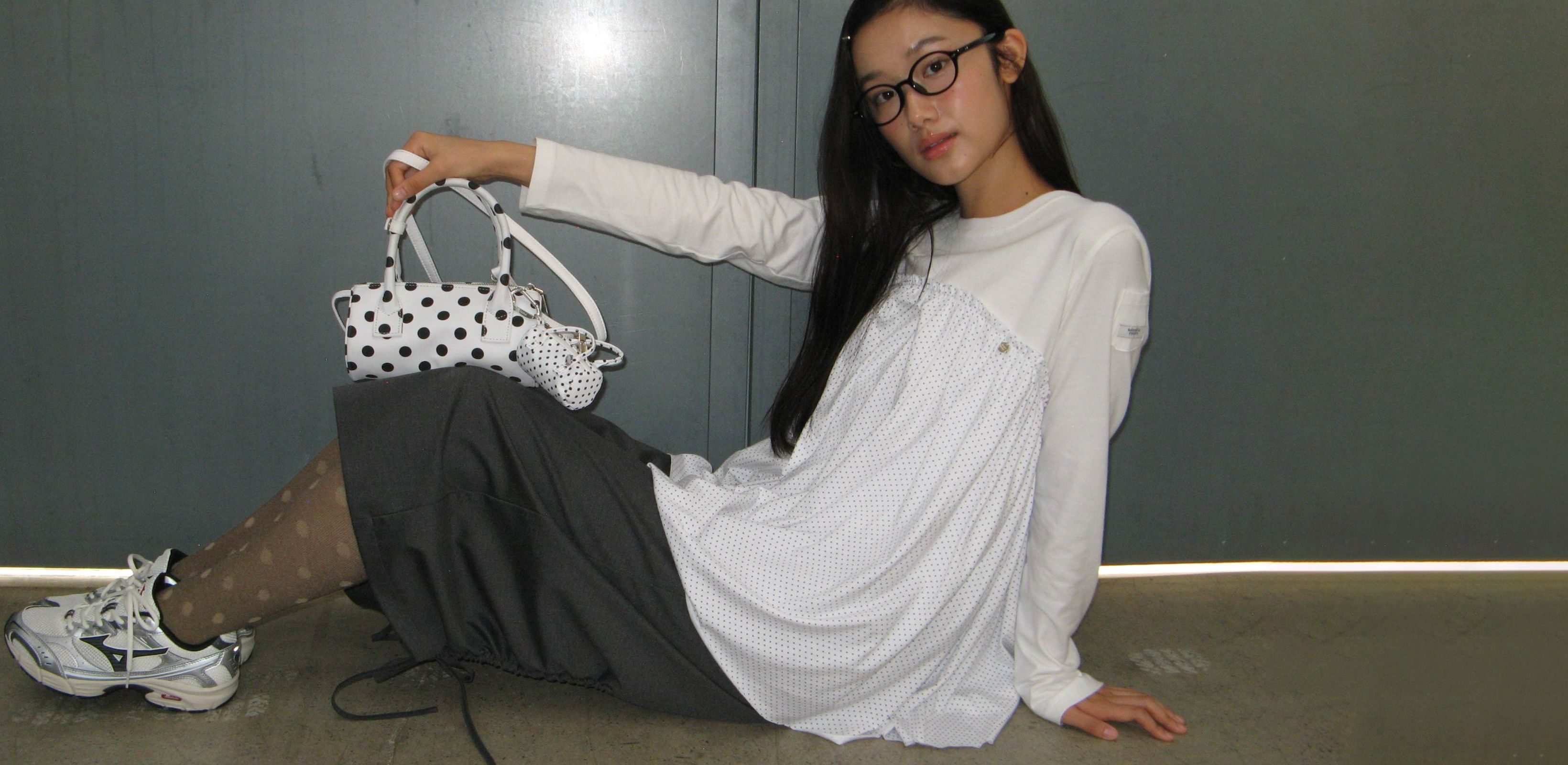 도트로 물든 즐거움
론론