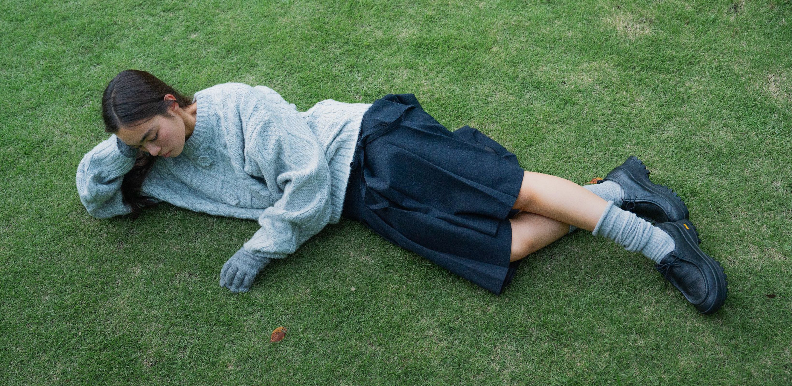 멈춘 계절에 피어난 온기 
튜드먼트