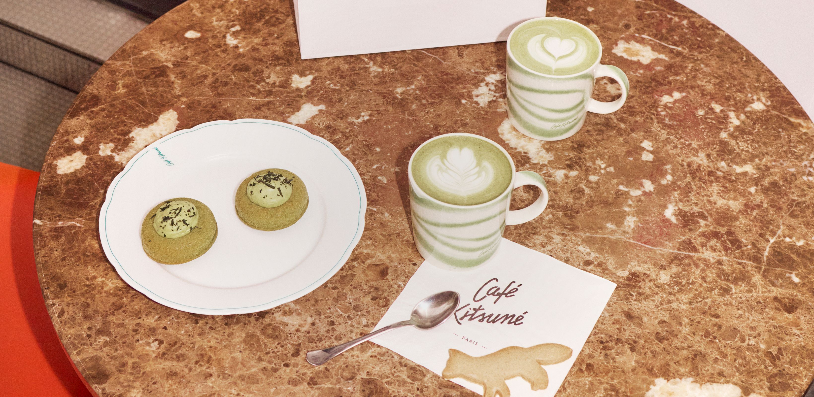 카페 키츠네와 함께한
이딸라 