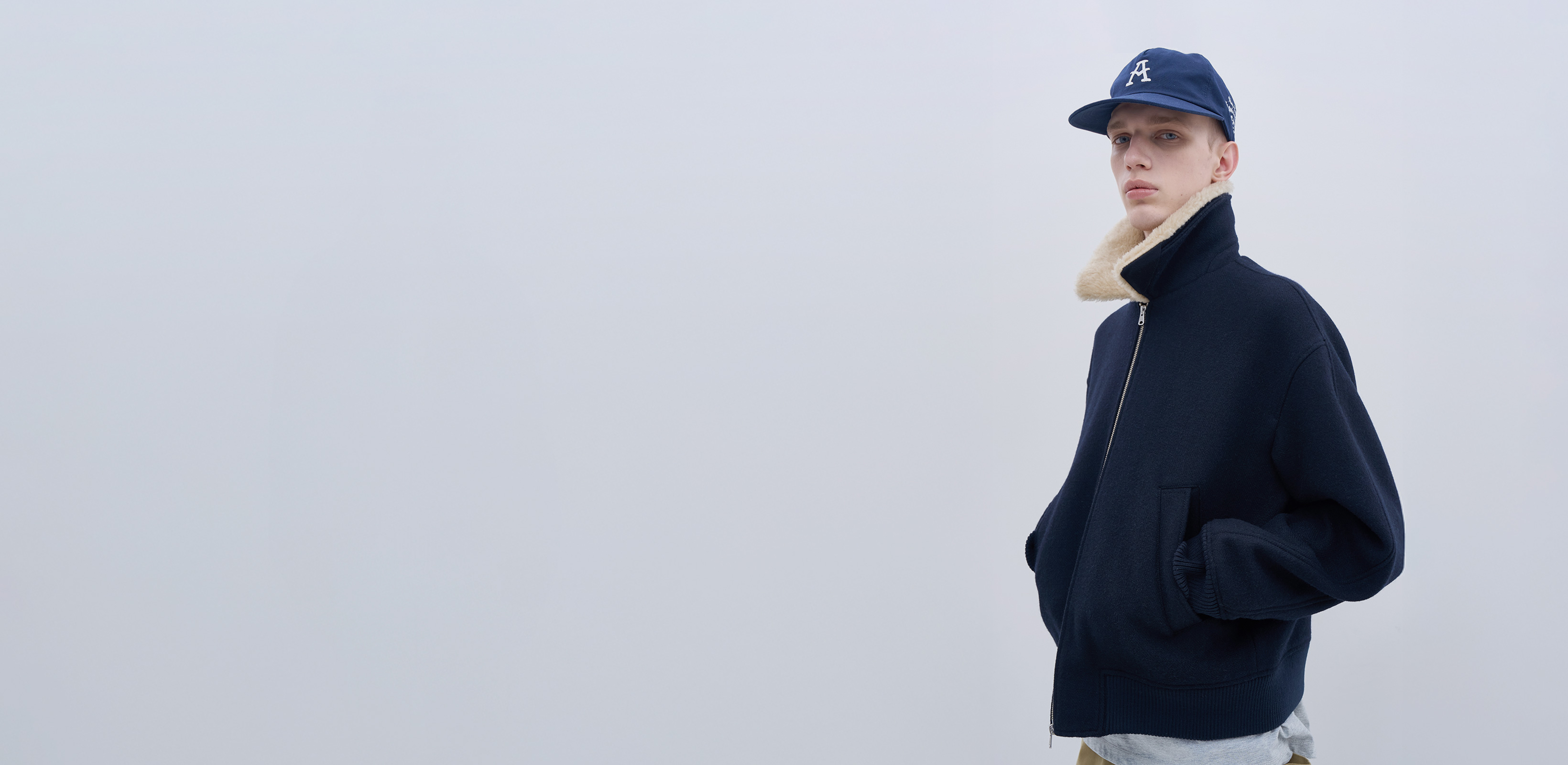 레이어로 쌓아올린 계절
애프터프레이