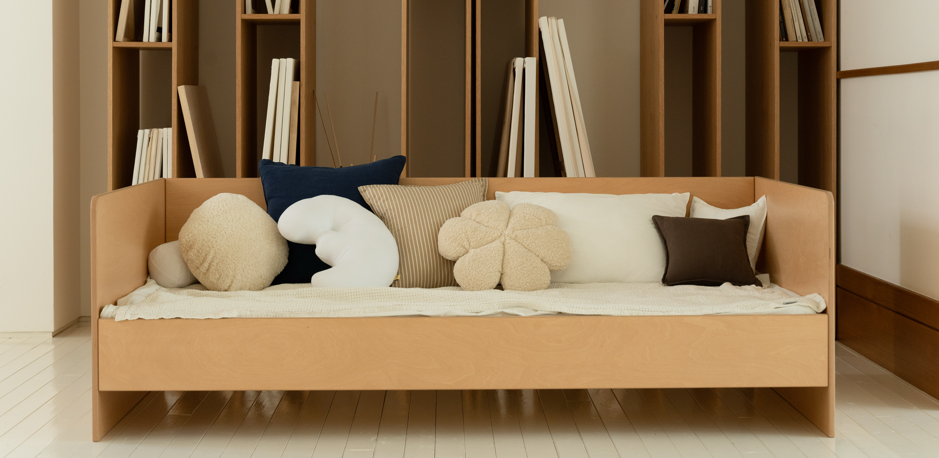 라이크노아 침대 프레임 선발매