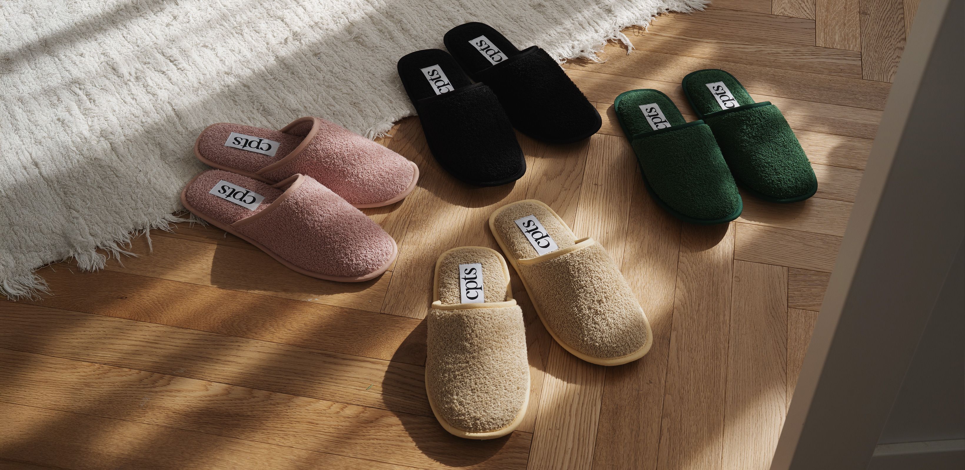 느슨하고 따뜻한 휴식
씨피티에스