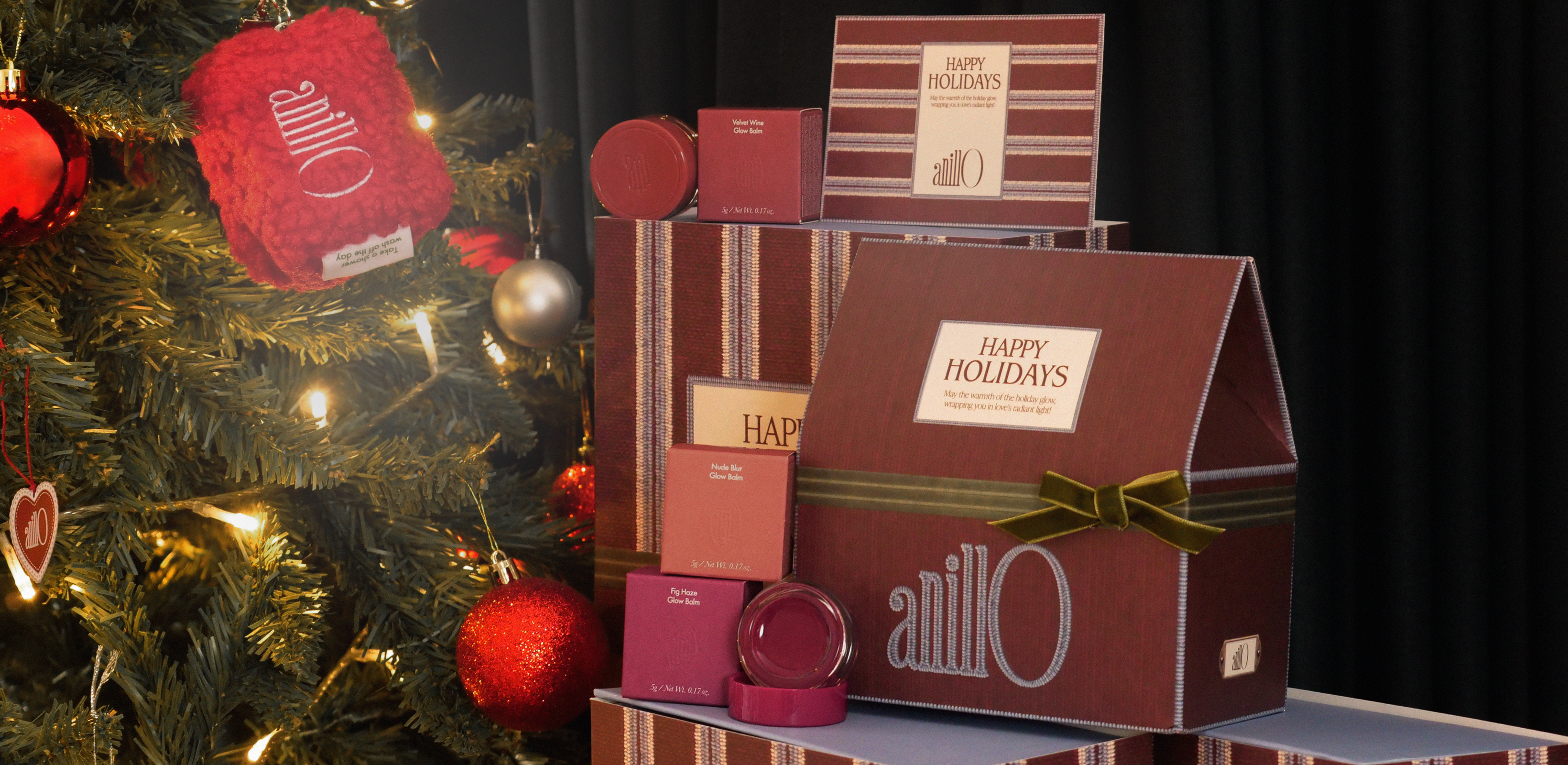 홀리데이 무드 가득
아닐로 