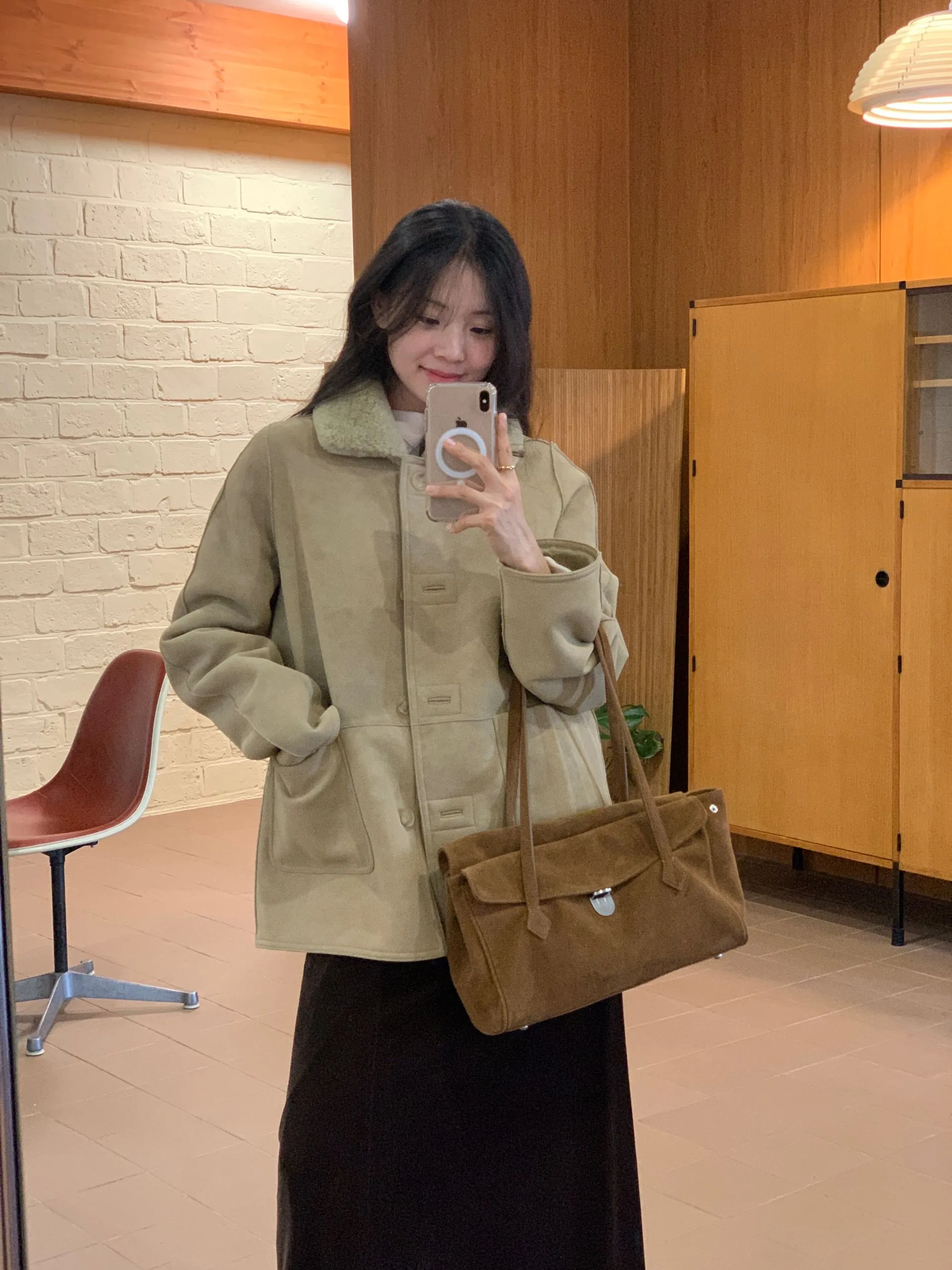 https://img.29cm.co.kr/cms/202511/11f0c91b97eb85fdab9dc78e735c546c.jpeg