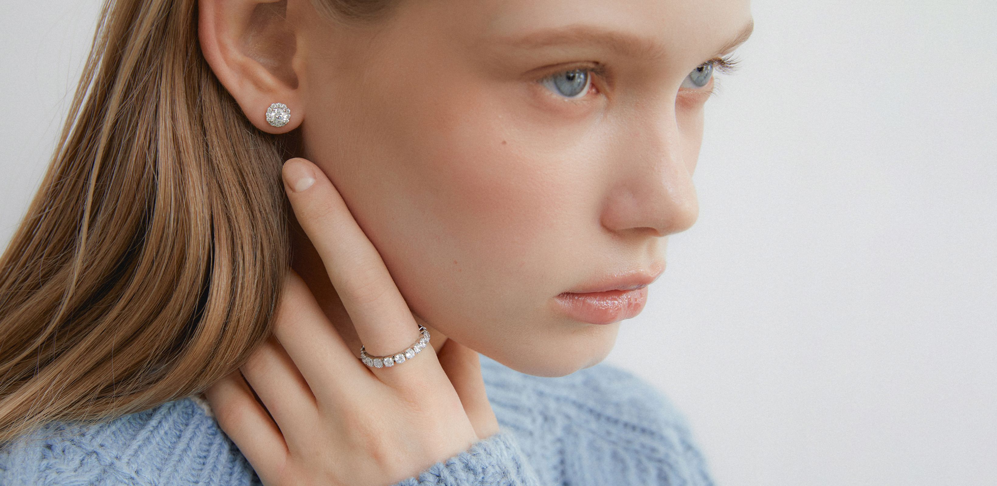 시린 겨울을 밝히는
바이이에르