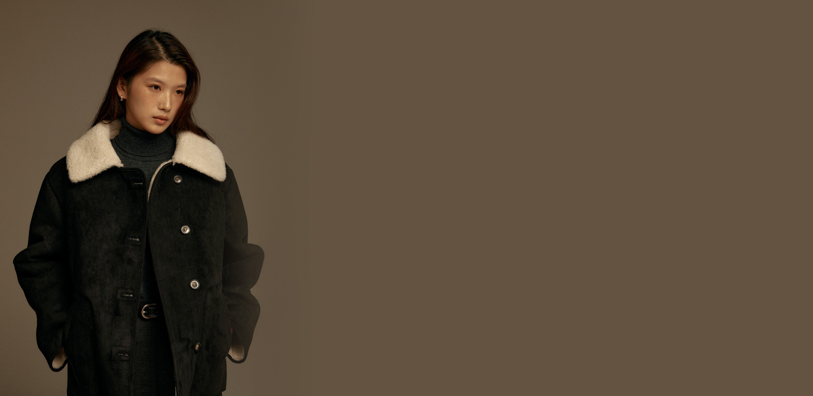 클래식한 겨울의 완성
그레이룸