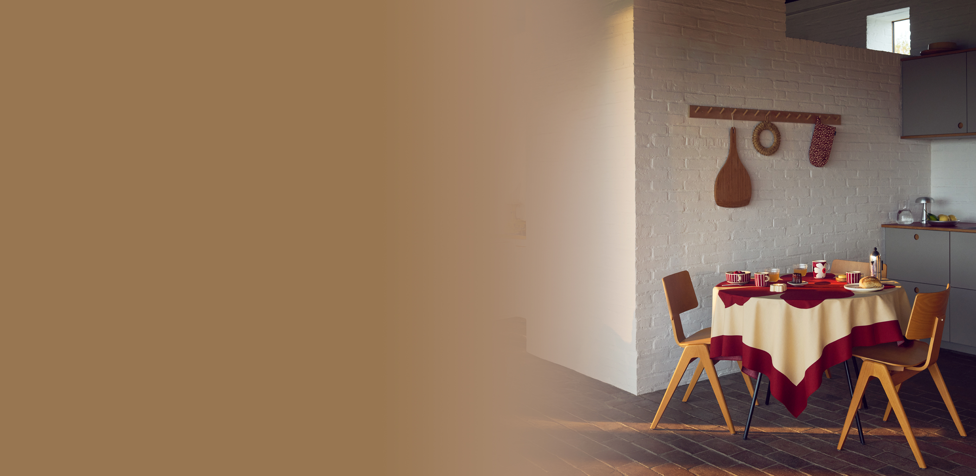 겨울밤을 밝히는 마리 홀리데이
마리메꼬