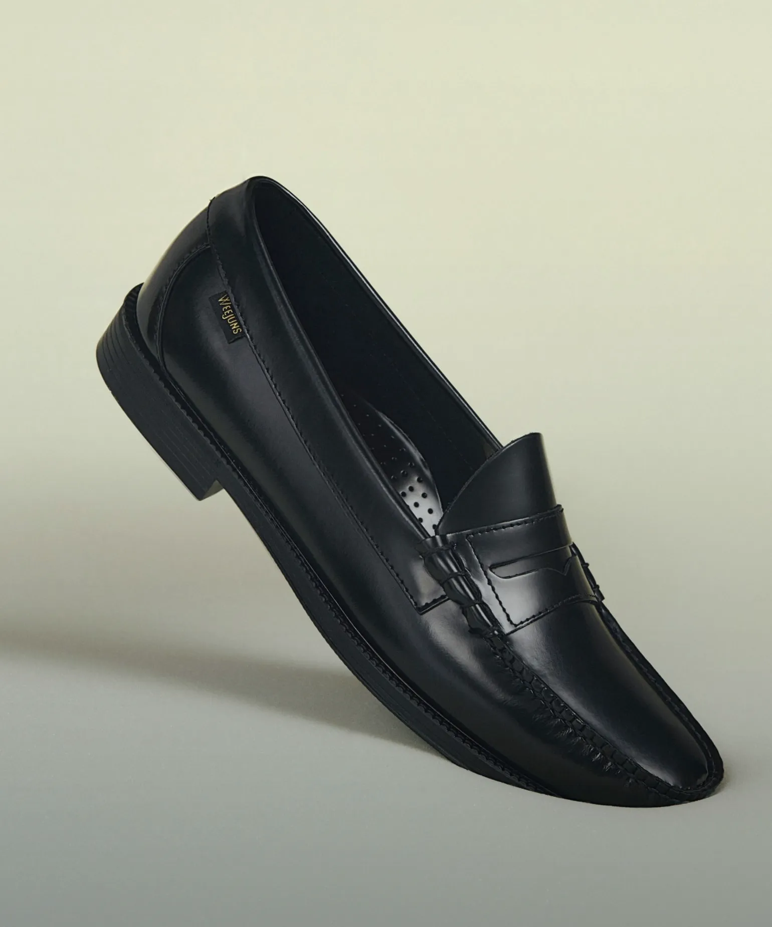 합리적인
클래식 한 켤레