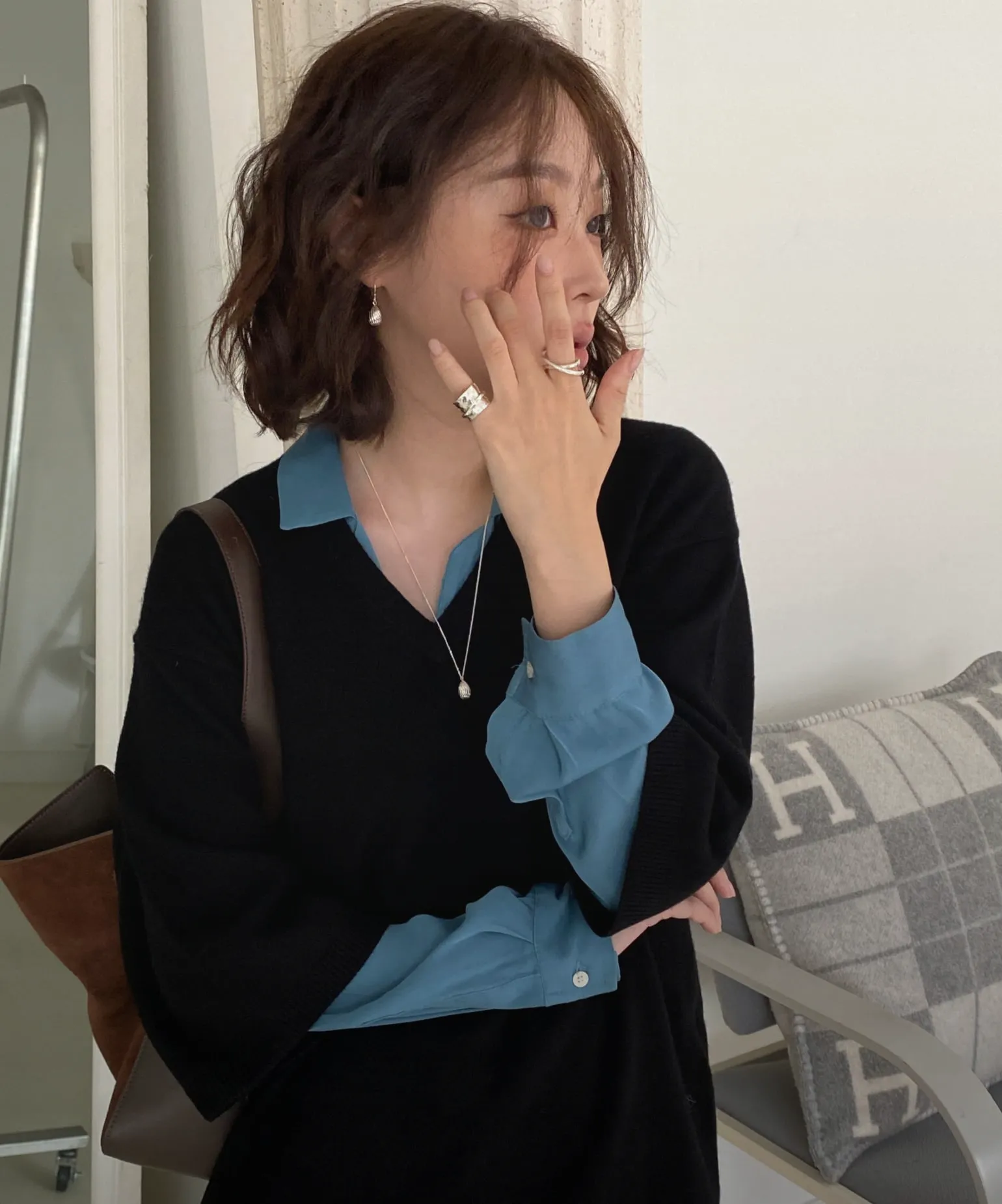 은은하게 빛나는 실루엣