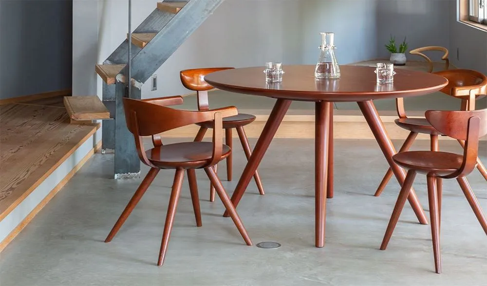 시간이 켜켜이 쌓인 가구