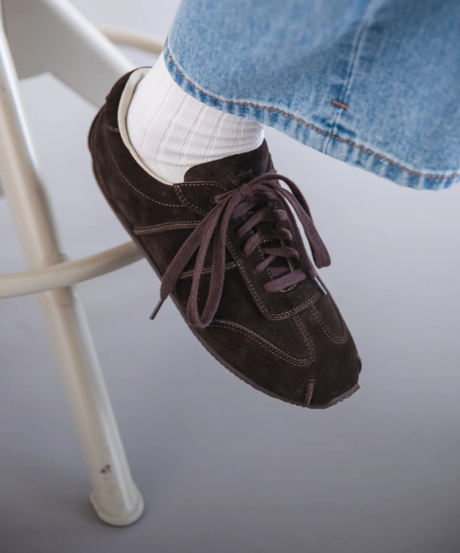 낮은 실루엣의 매력