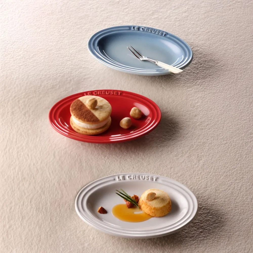 알록달록 테이블 위 마법