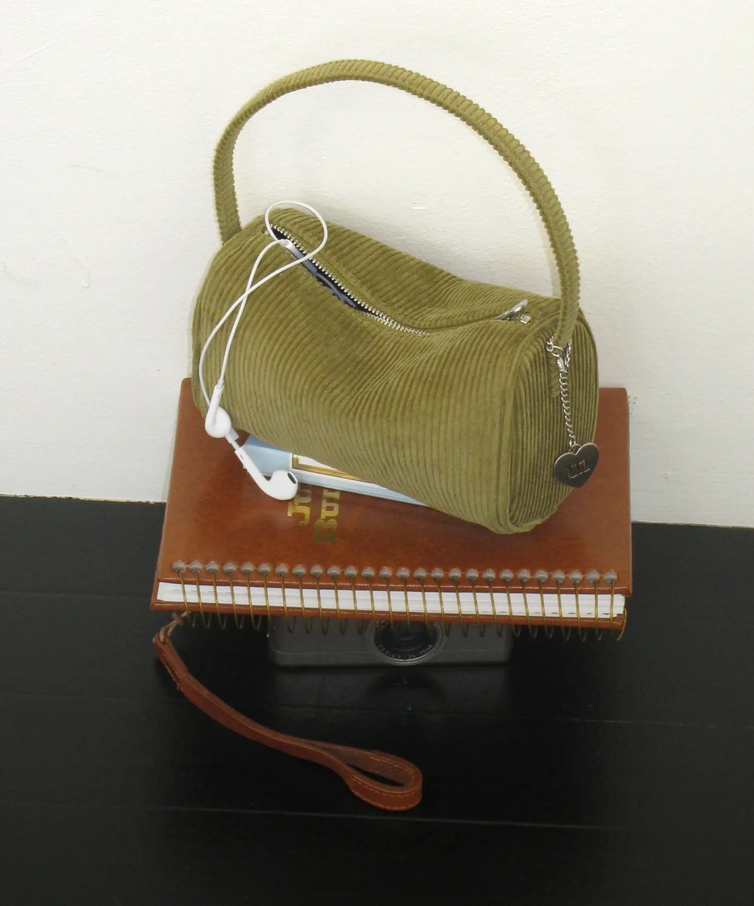 눈이 가는
컬러 포인트