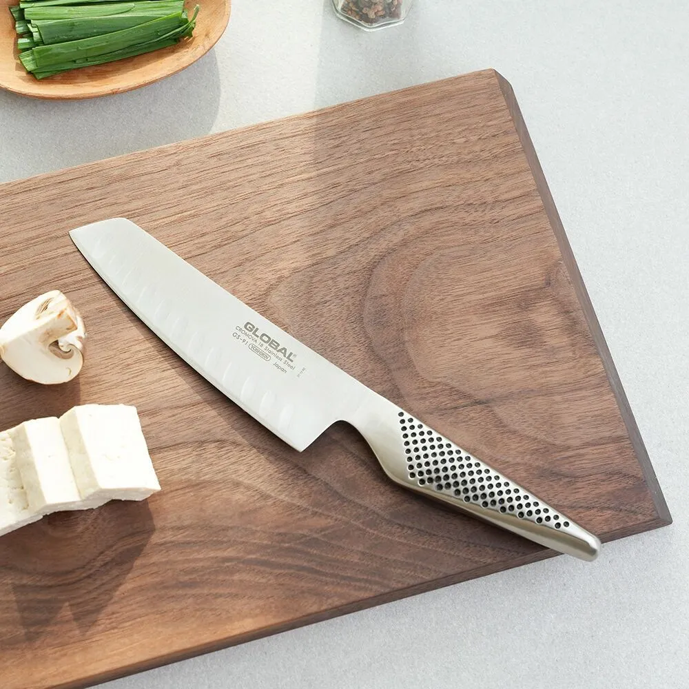 칼끝에 담은 정교한 아름다움