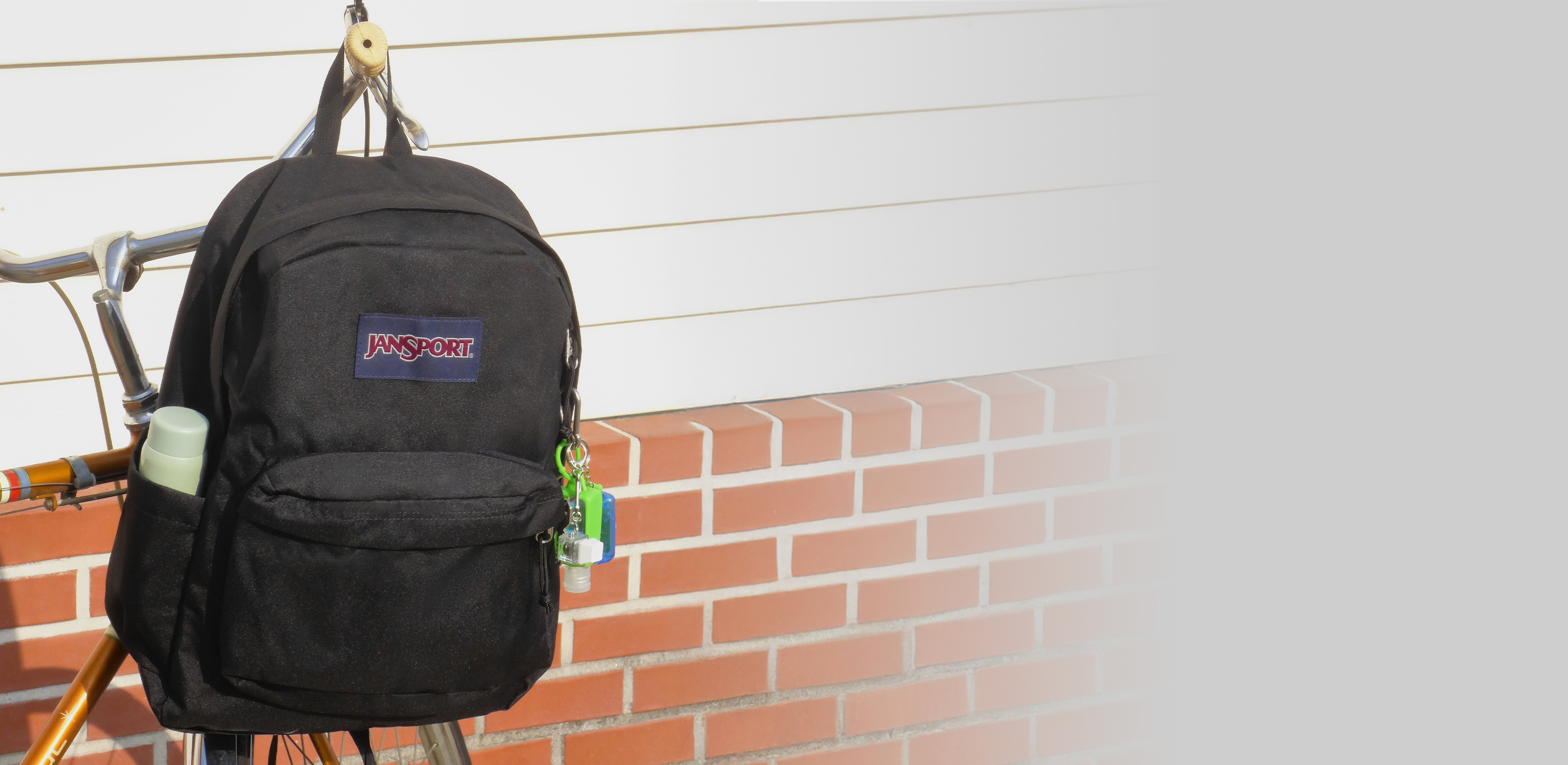 일상을 담는 클래식 백팩의 기준
잔스포츠
