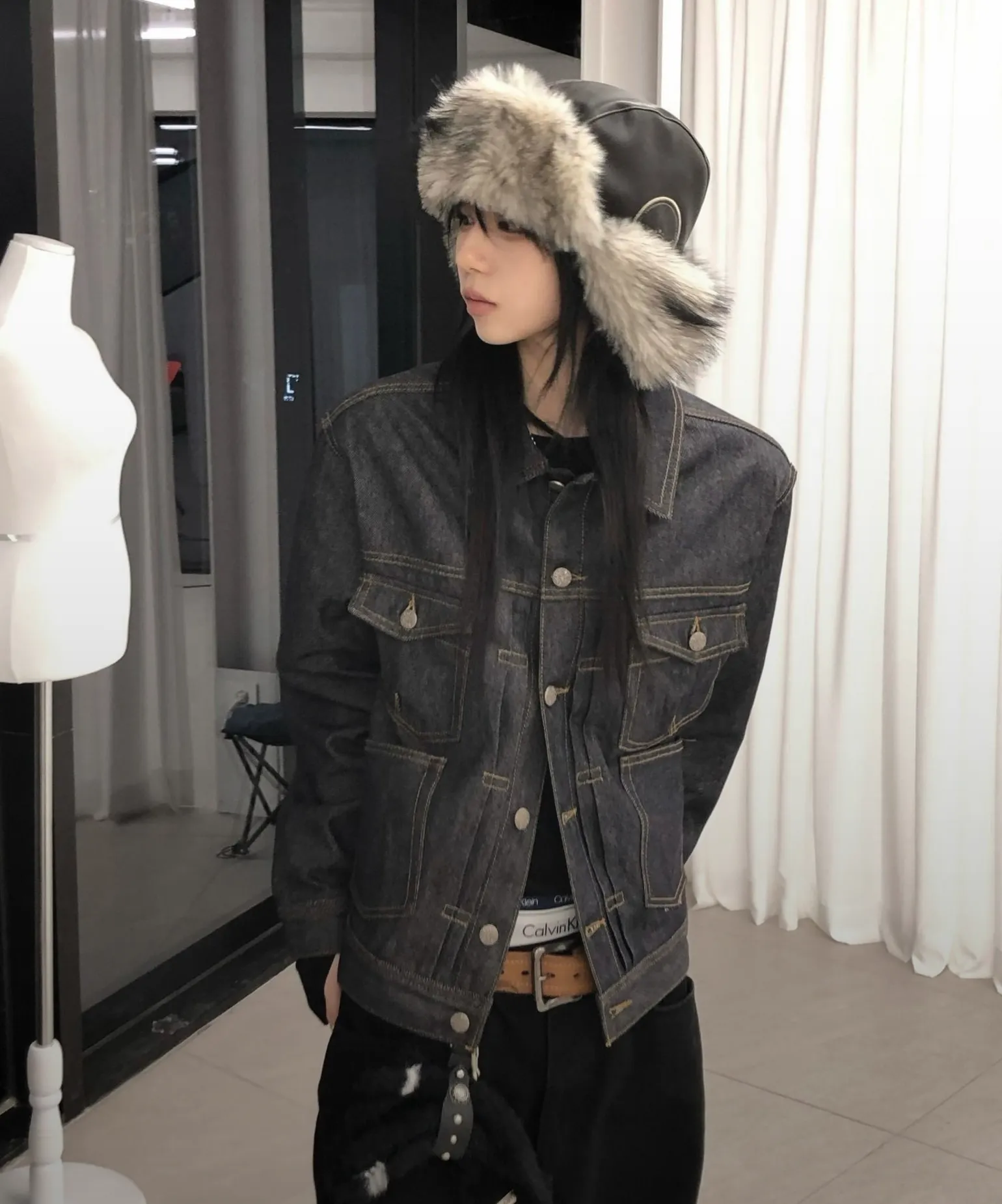 신념으로 빚은 실루엣