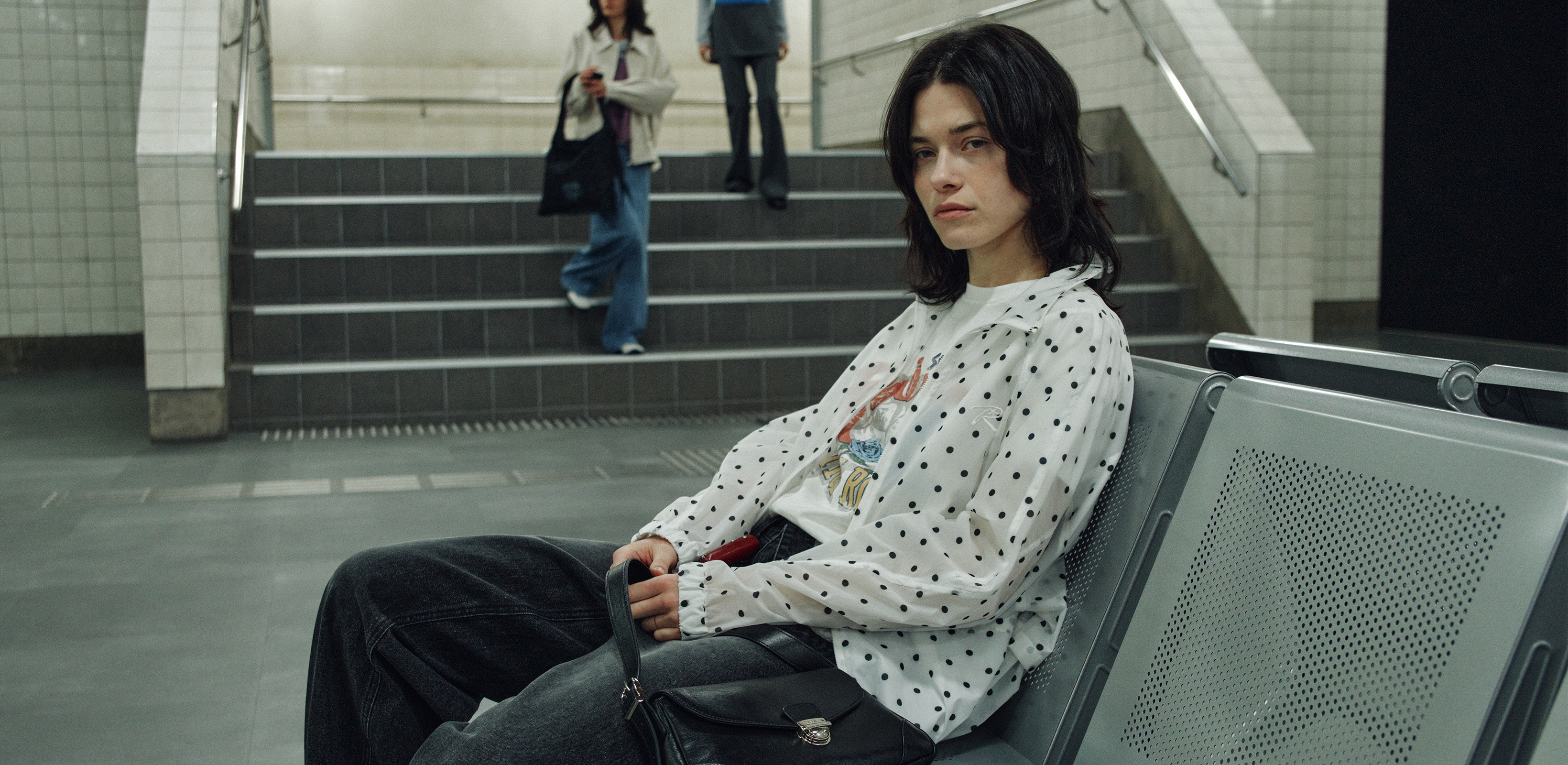 어긋난 감각 위의 아름다움