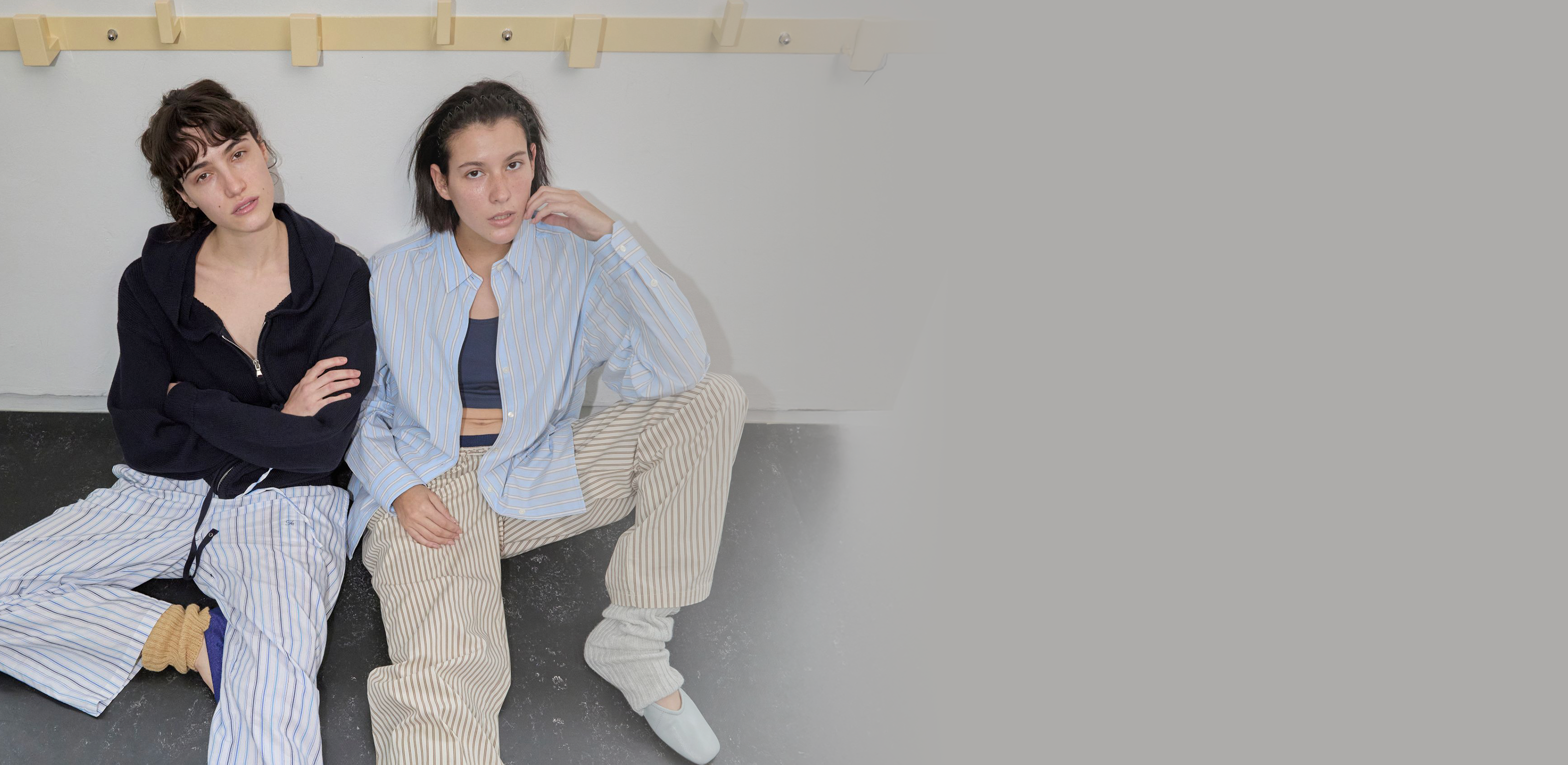 움직임과 여유가 공존하는 봄의 설레임
포에토