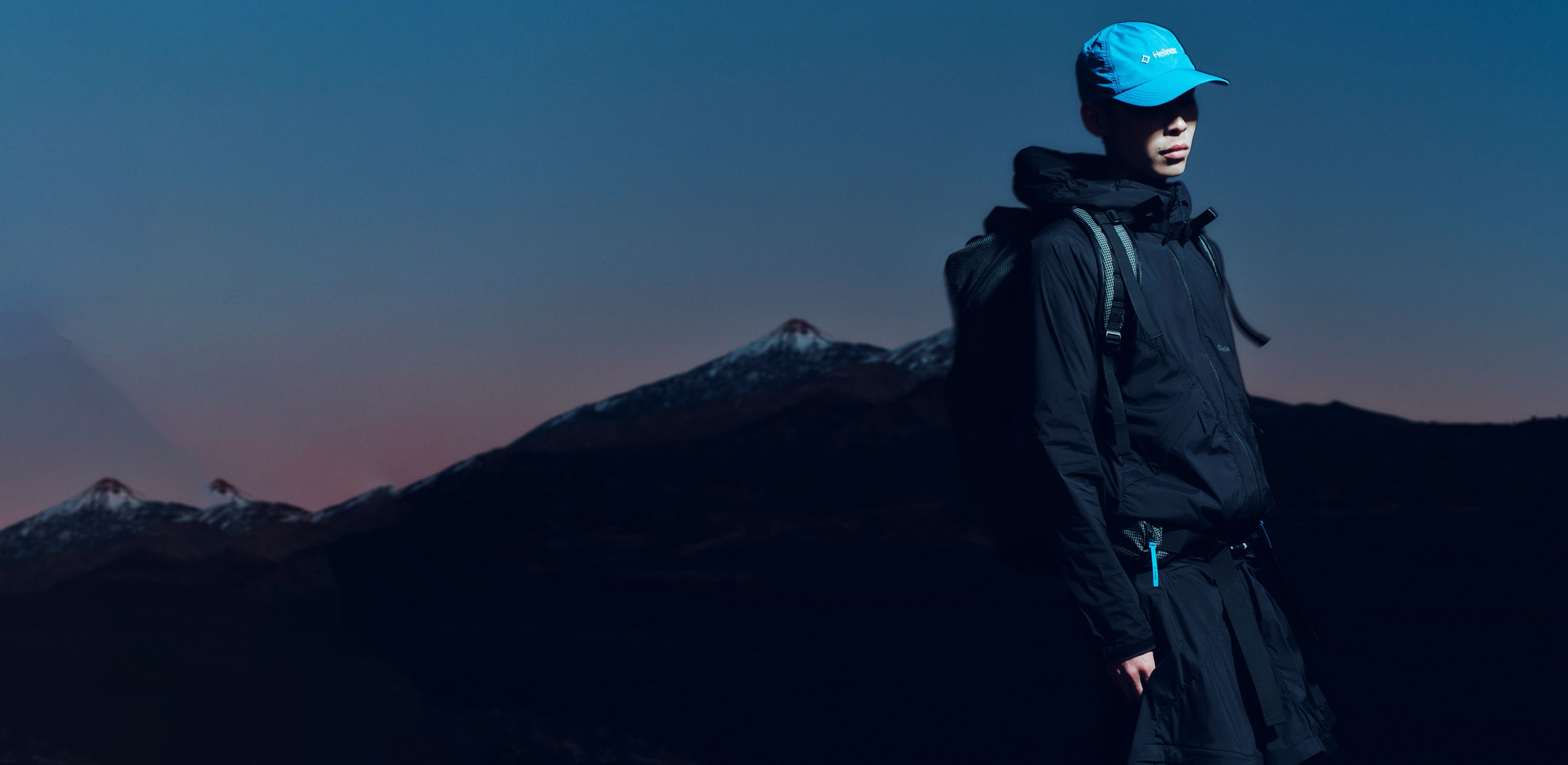 기술과 미학이 교차하는 설계
헬리녹스 웨어