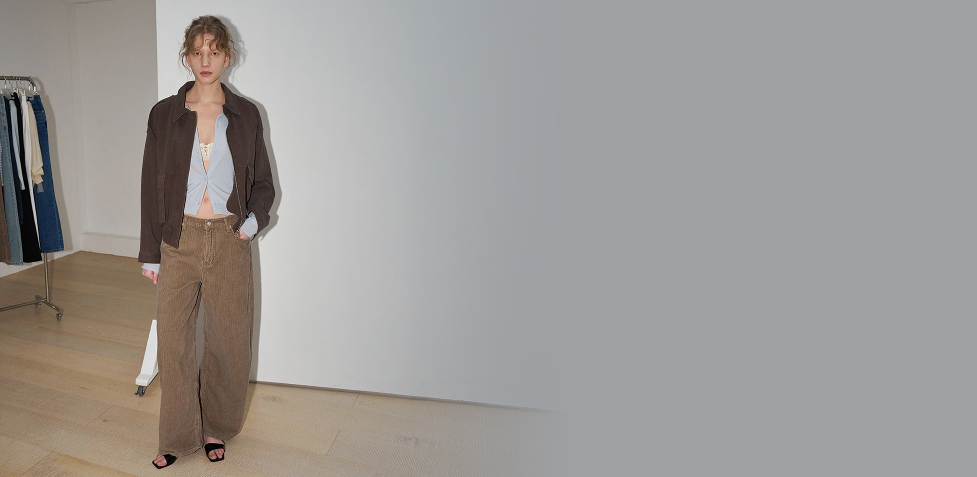 무심한 듯 완벽한 조화
108파운드