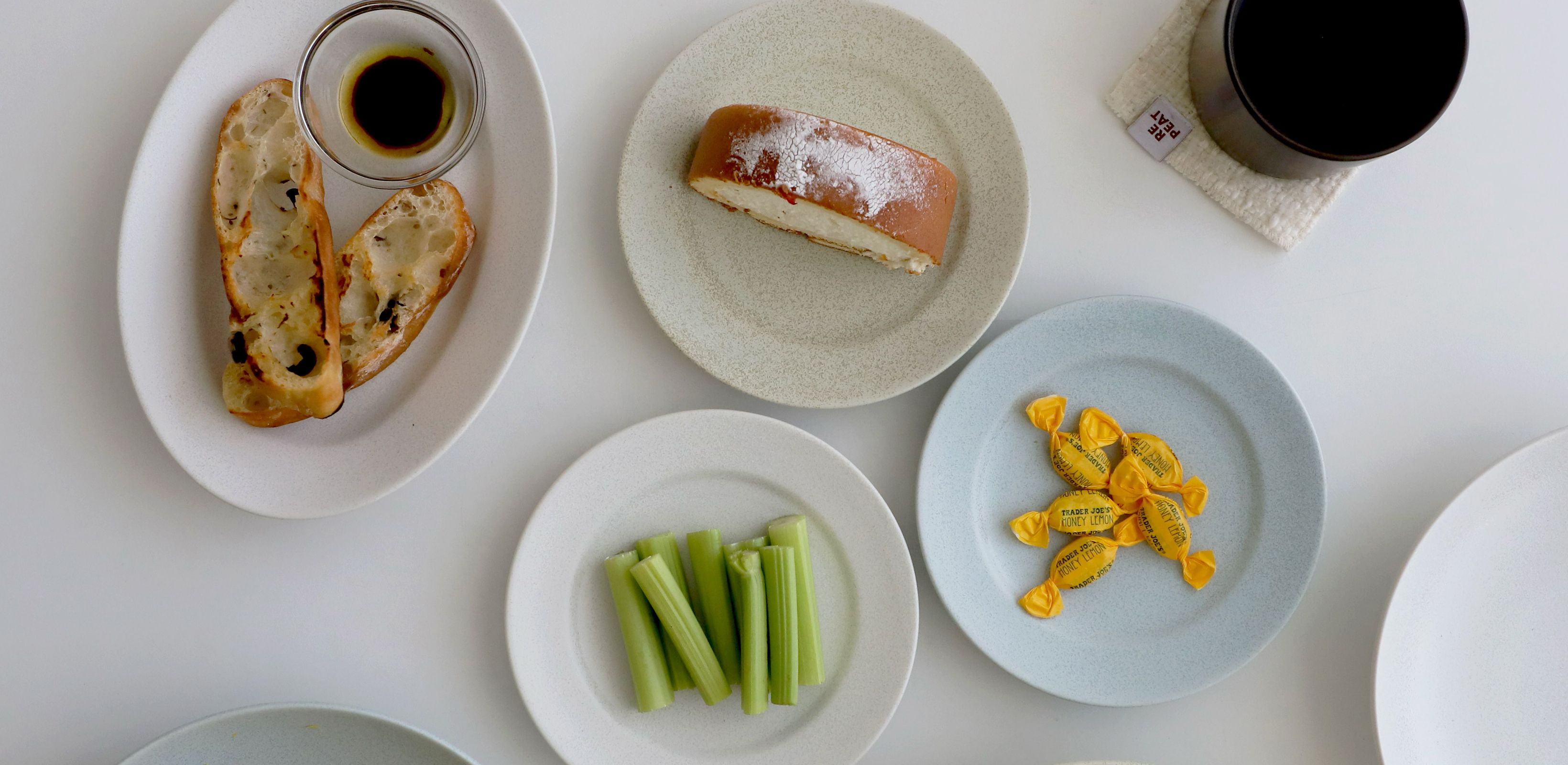 차분하게 반짝이는 봄의 빛깔
소로이샵