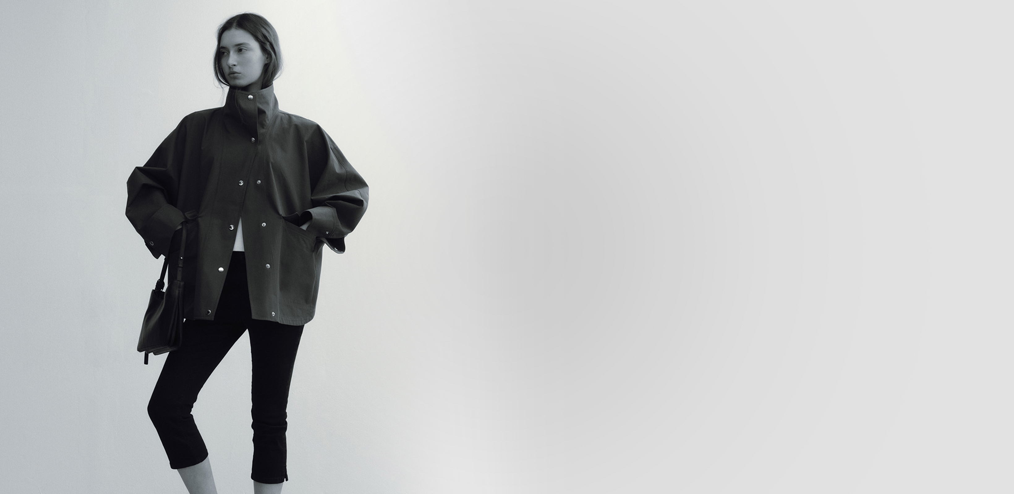 새로운 계절을 입는 순간
포 유어 아이즈 온리