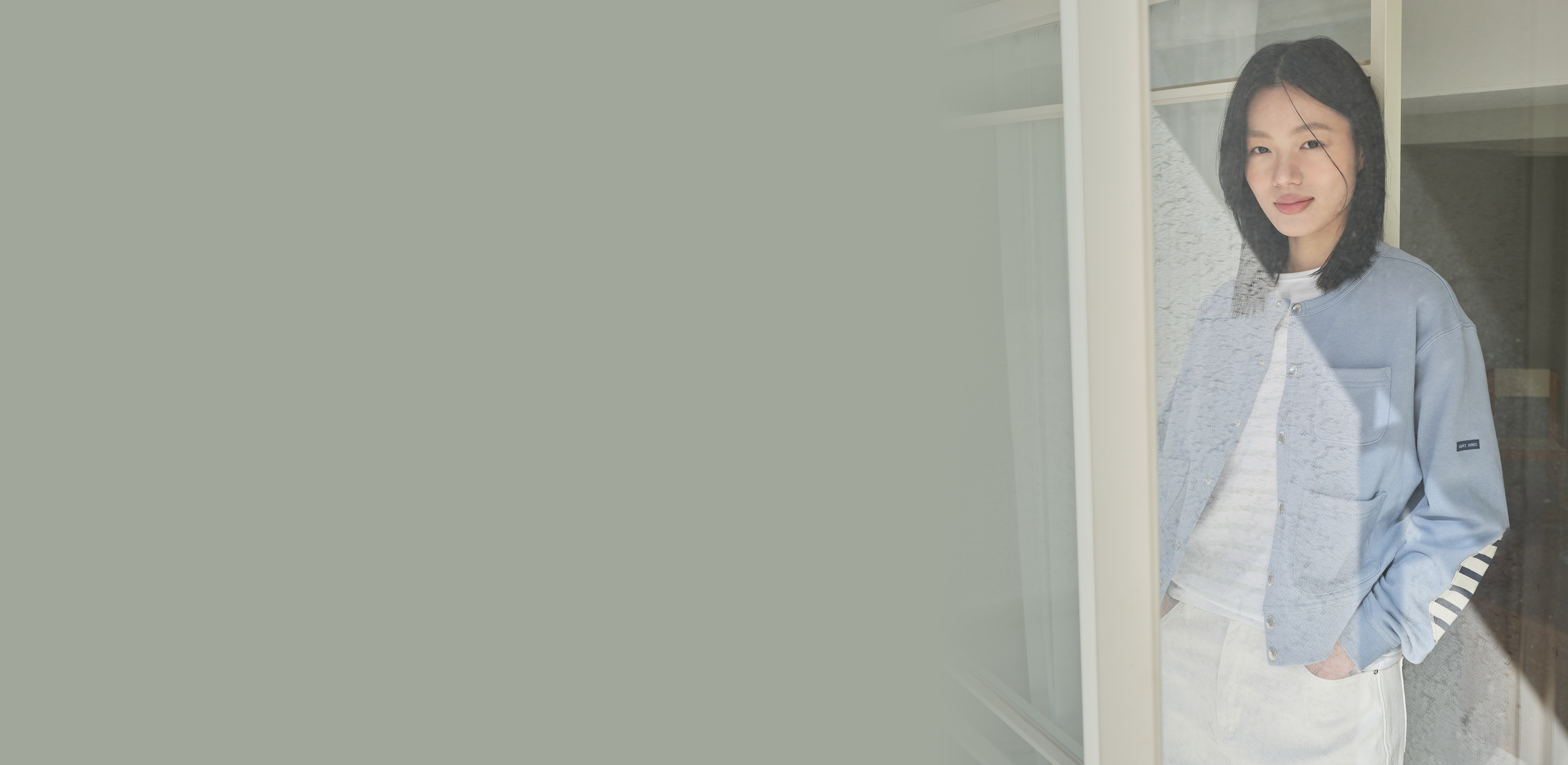 클래식하고 사랑스러운 봄 스타일링
세인트제임스