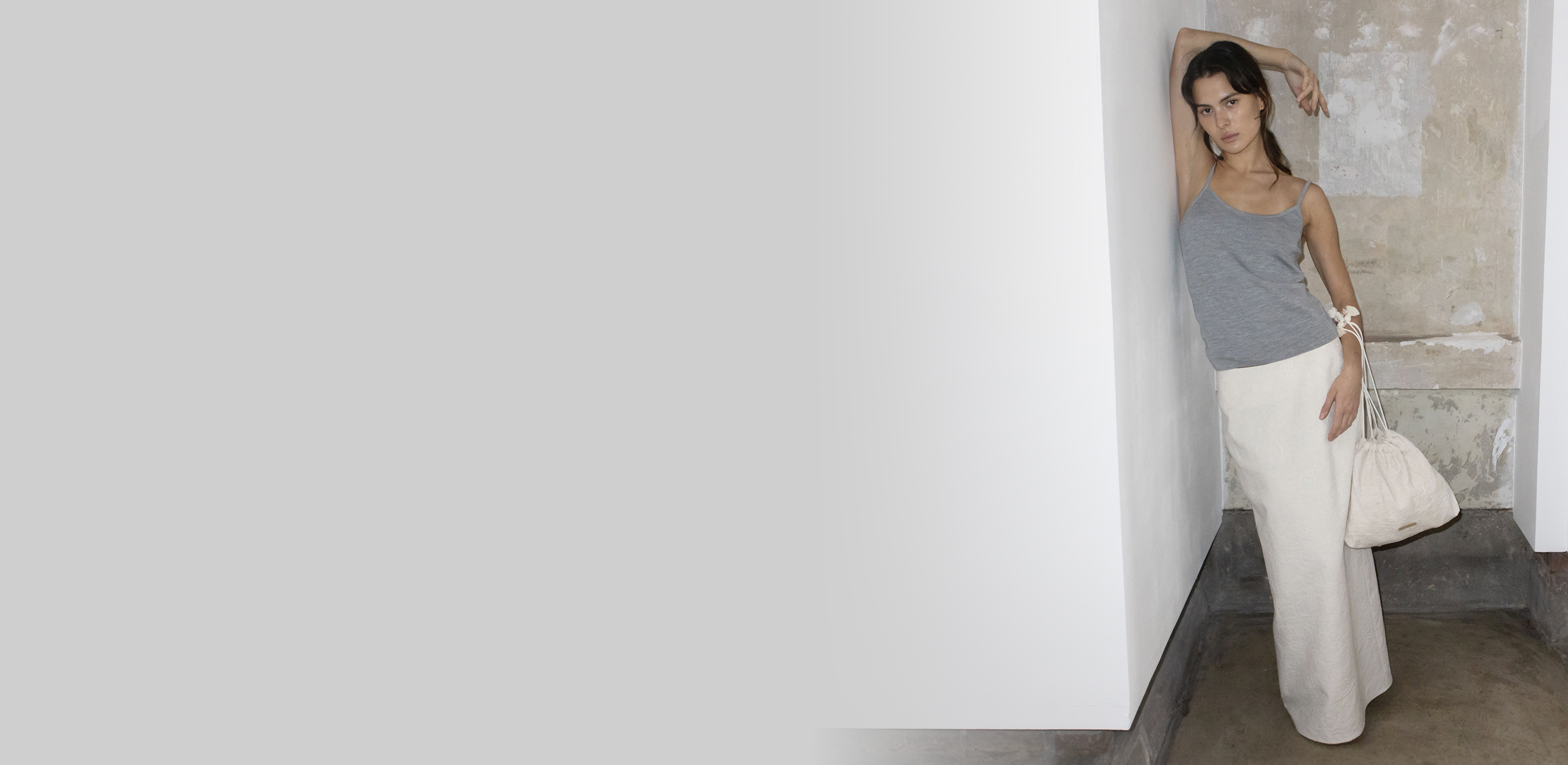 조용히 시작되는 봄의 서곡
케리에르