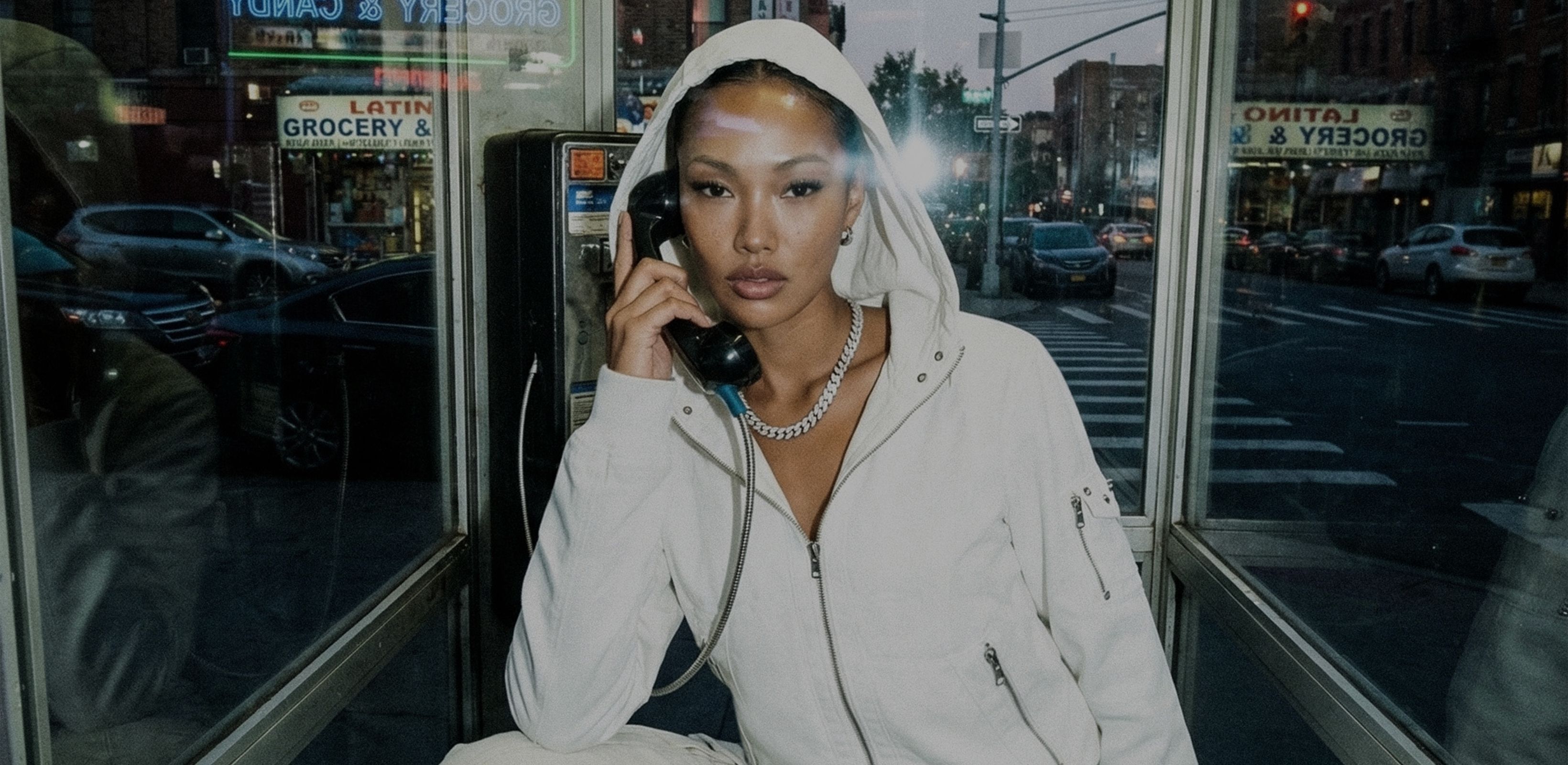 절제된 디테일로 완성한