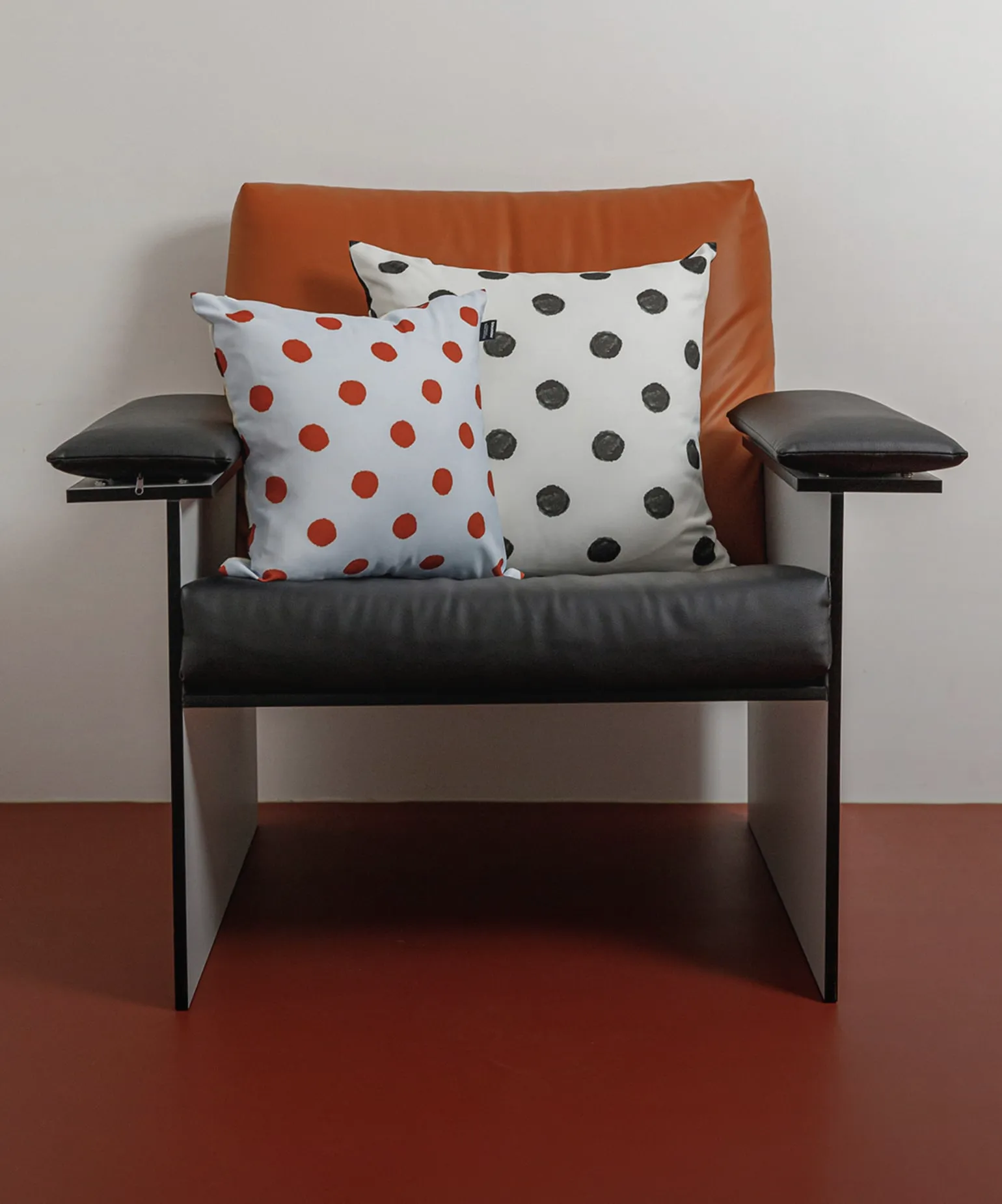 겹칠수록
선명해지는 취향