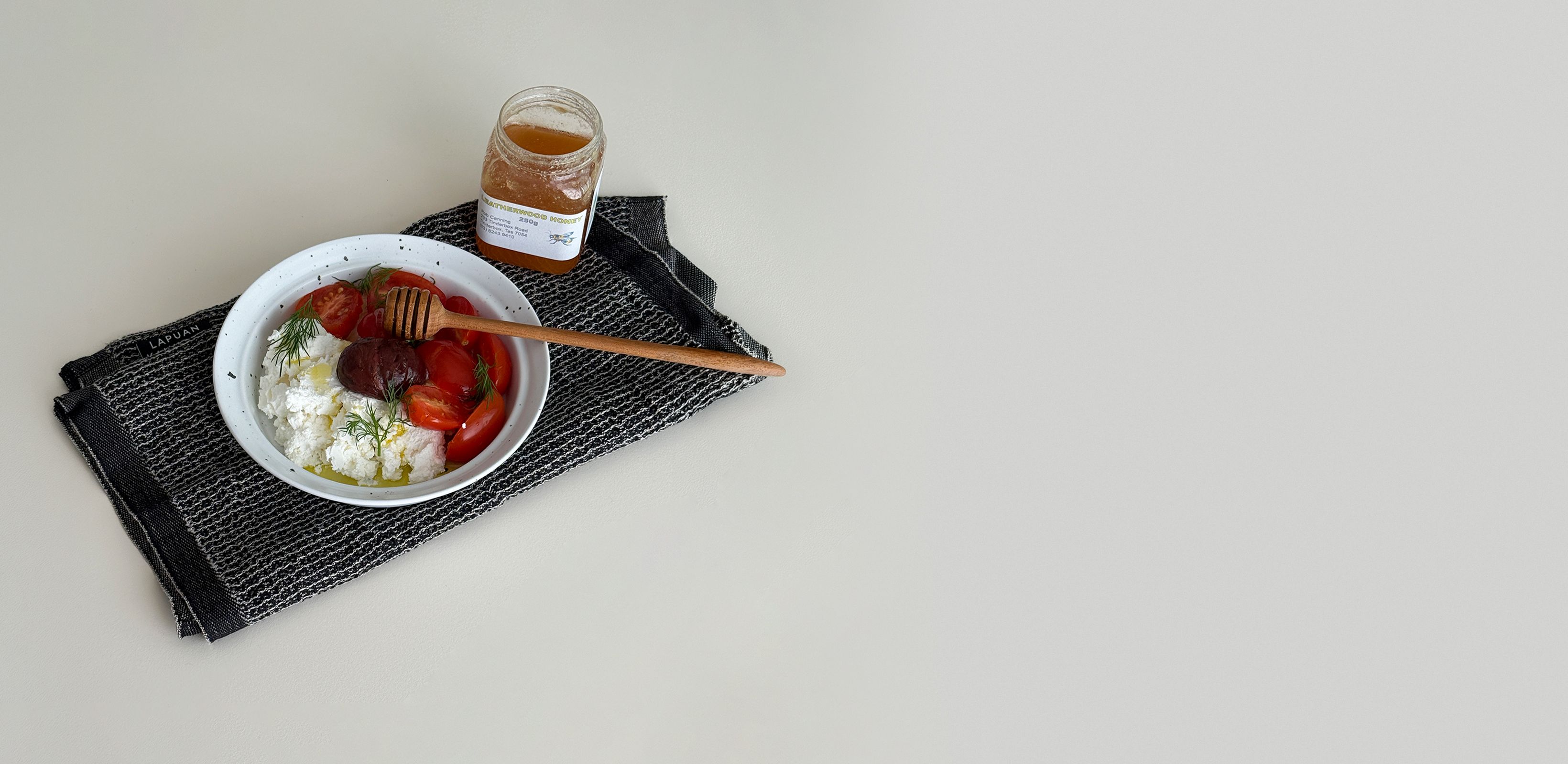 기다려온 봄날
폴라앳홈