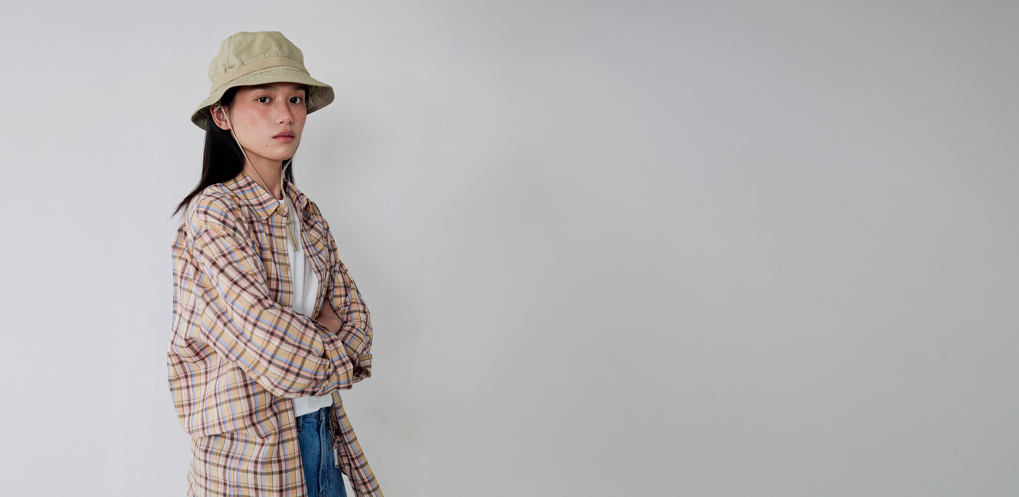 조용히 스며드는 봄
로우