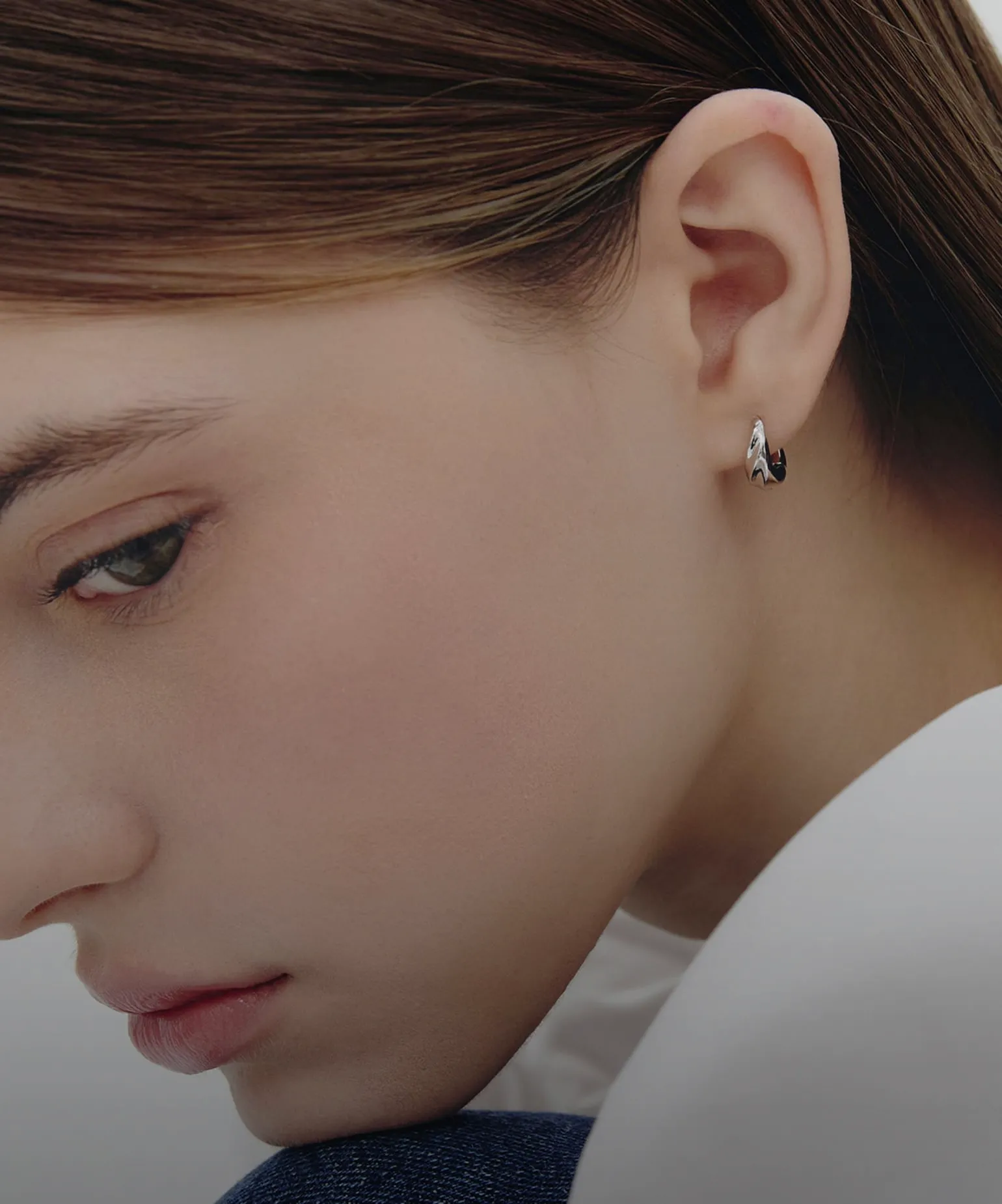 남다른 존재감의 실루엣