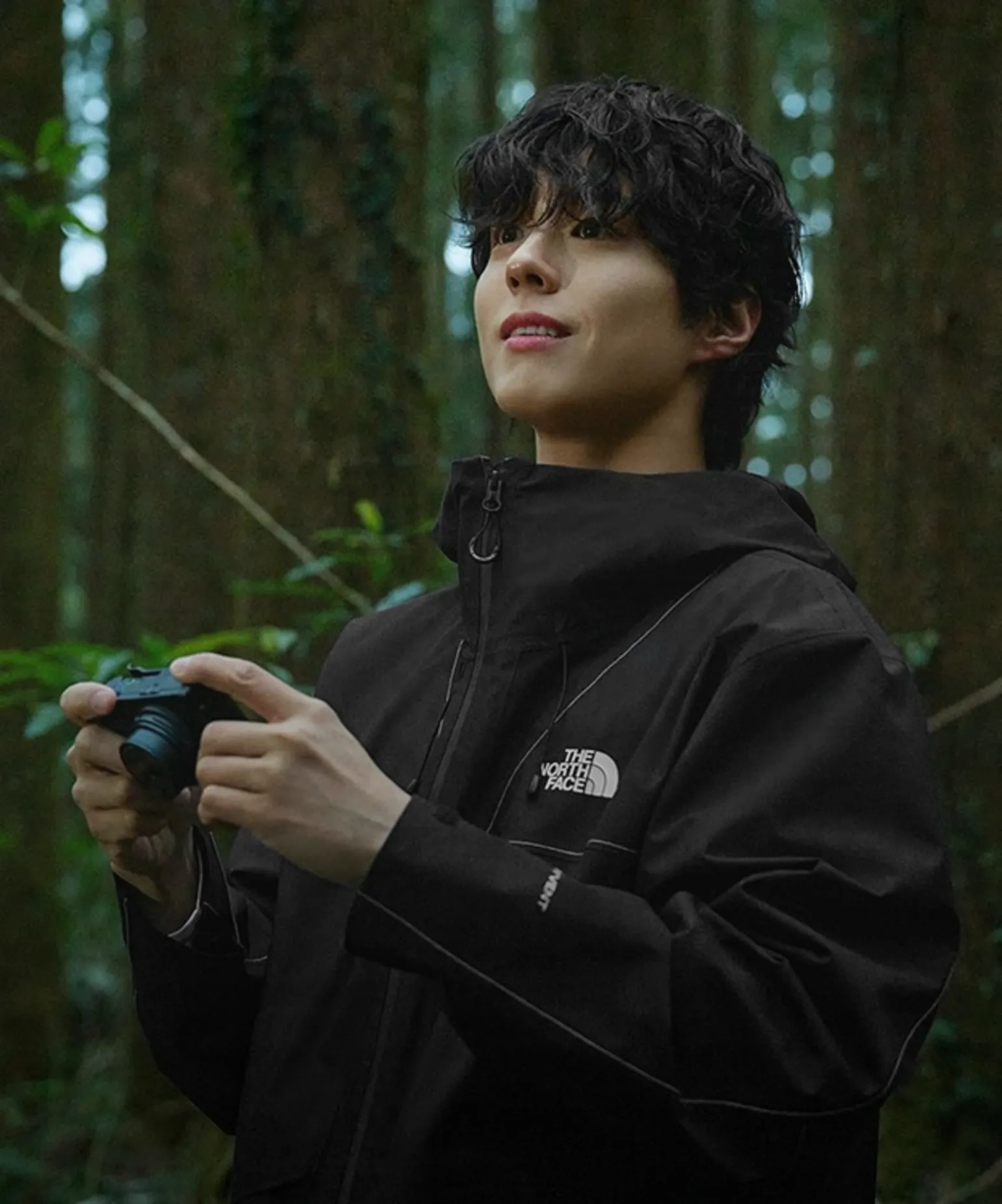 바람처럼 가벼운 실루엣