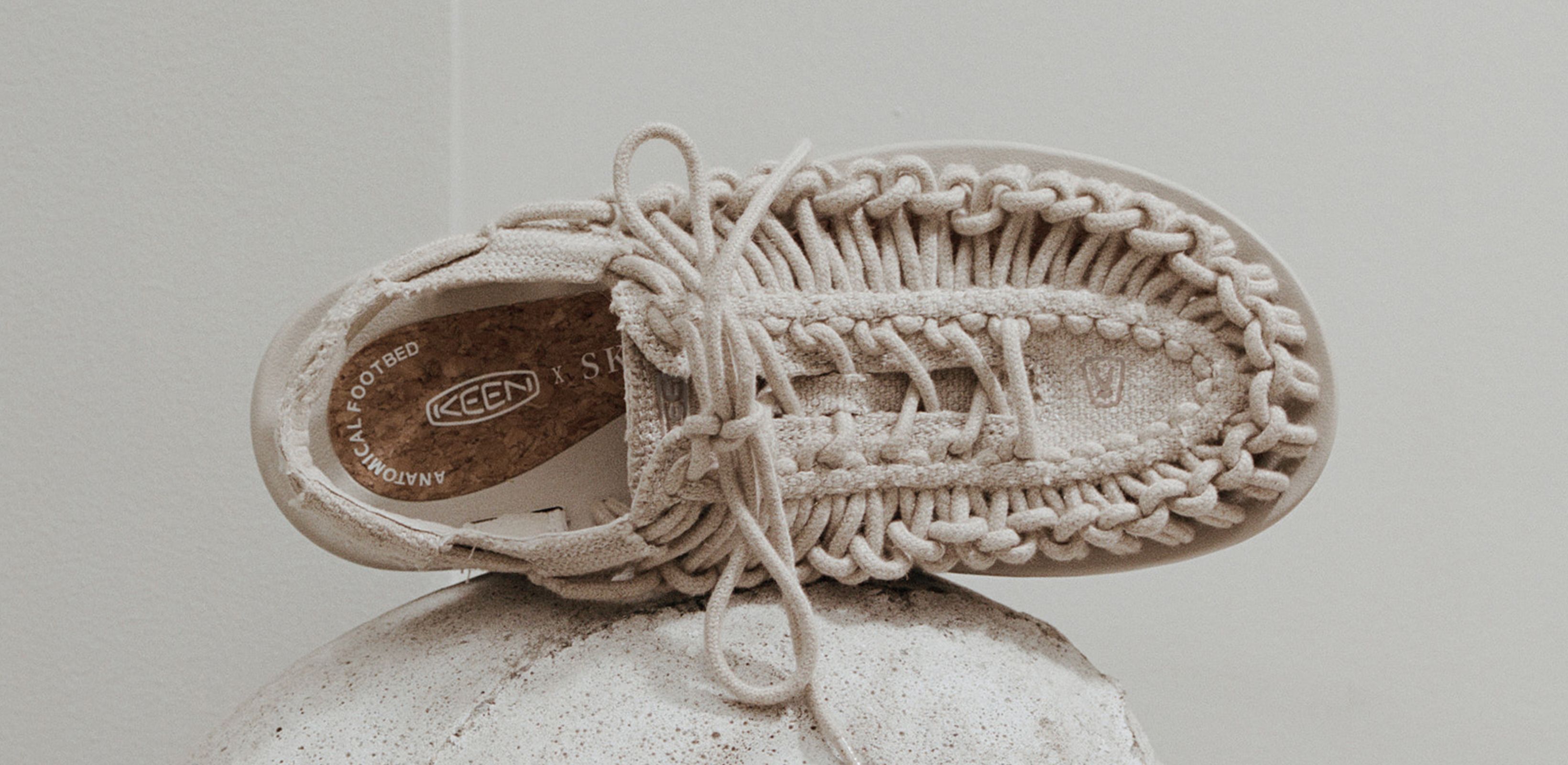 자연을 향한 두 브랜드의 만남
 킨 × 스칼 스튜디오