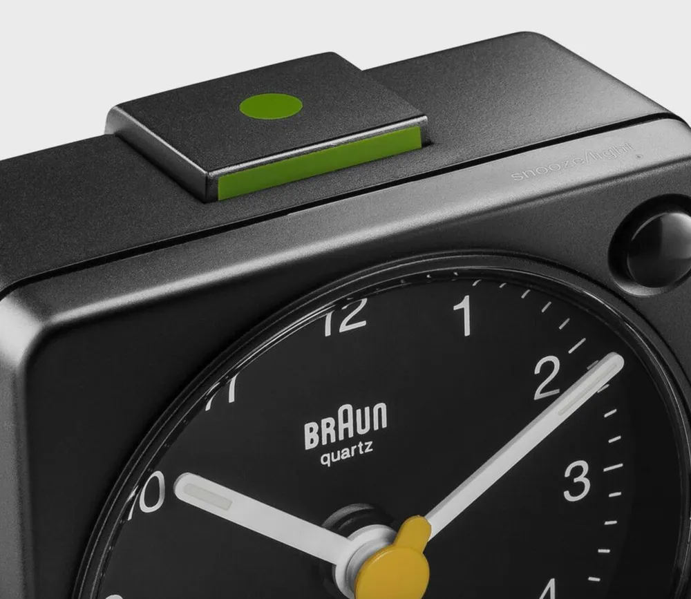 바우하우스를 담은 시계