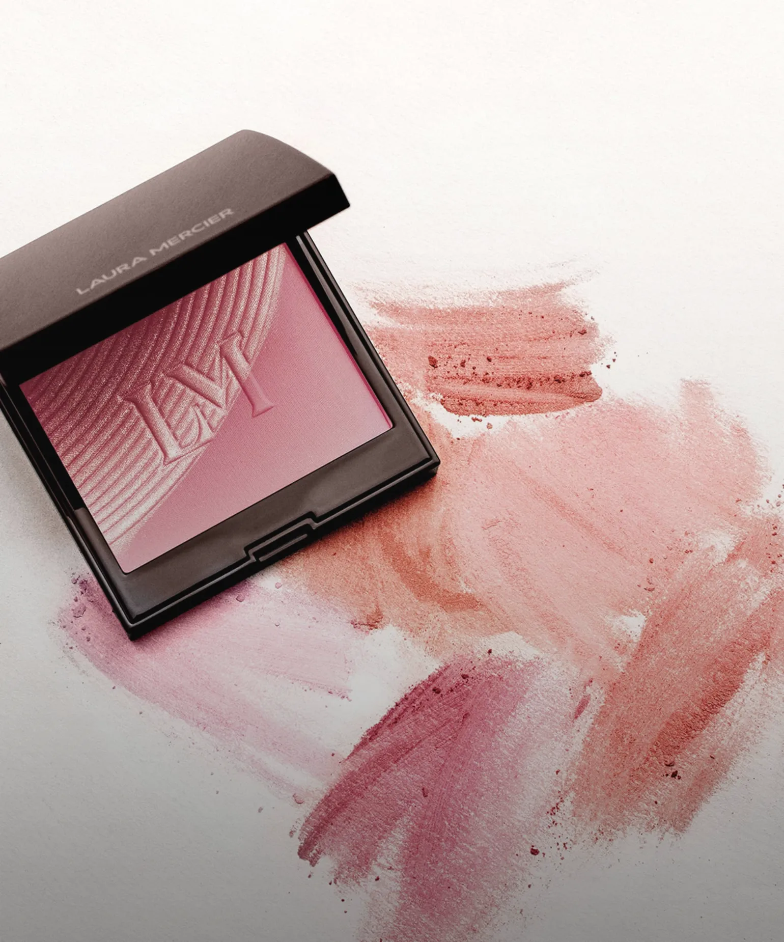 맑게 번지는 화사함