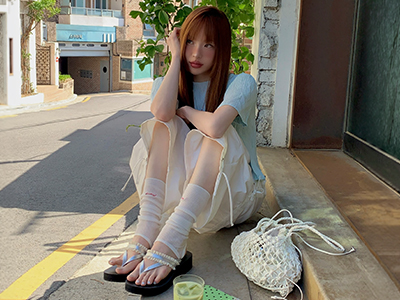 https://img.29cm.co.kr/cms/202605/11f1492f3bc9143285ee8909228239b8.jpg