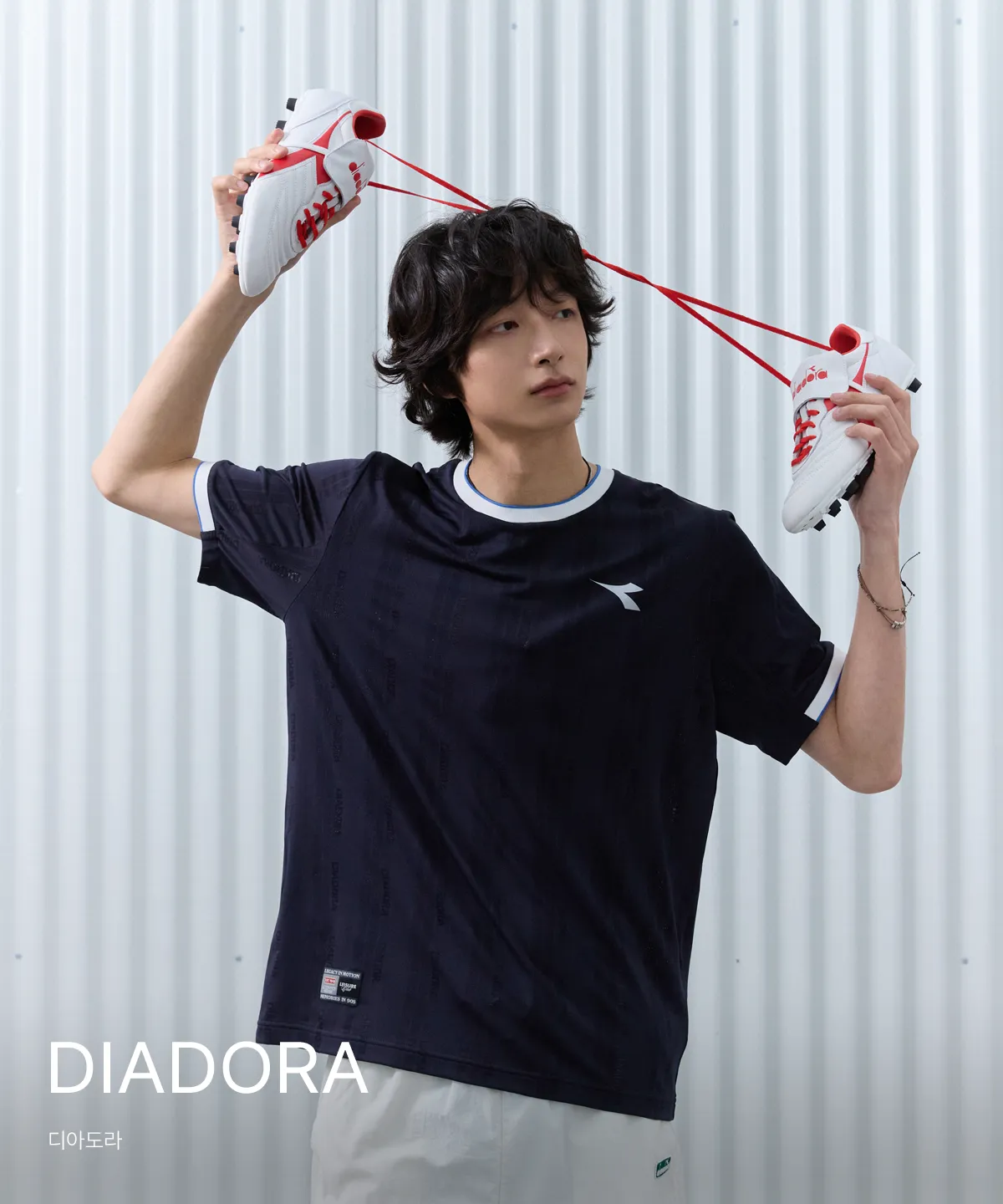 DIADORA