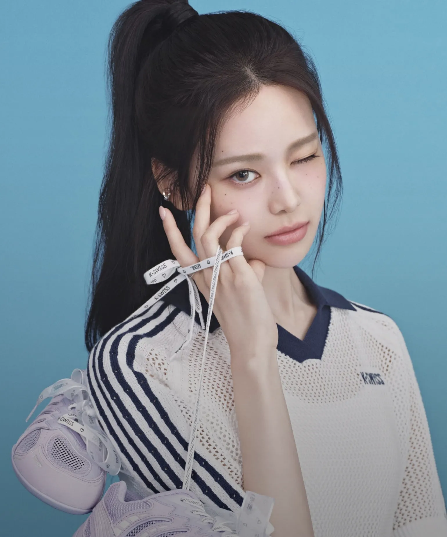 셀러브리티가
먼저 입어봤어요