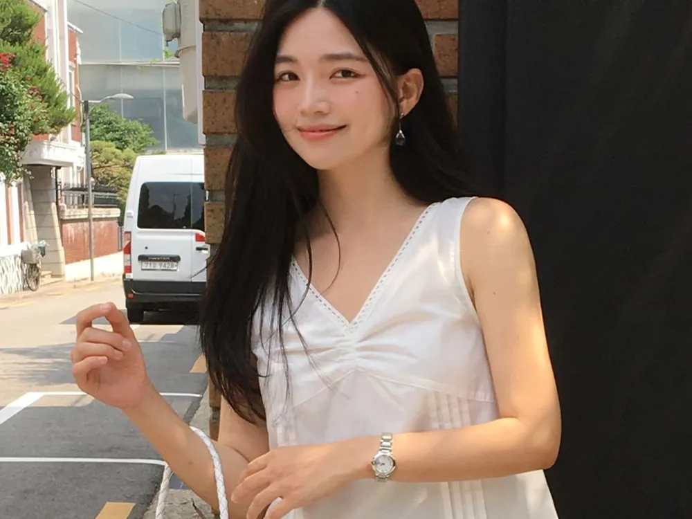 https://img.29cm.co.kr/cms/202607/11f18b303cfd24d19645c5e334e025c7.jpg