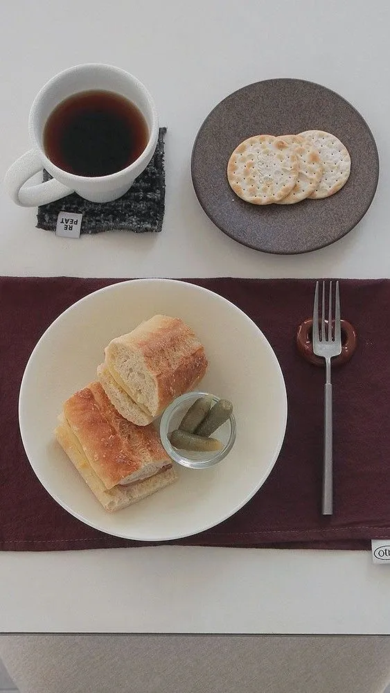 가을 테이블 위 작은 설렘