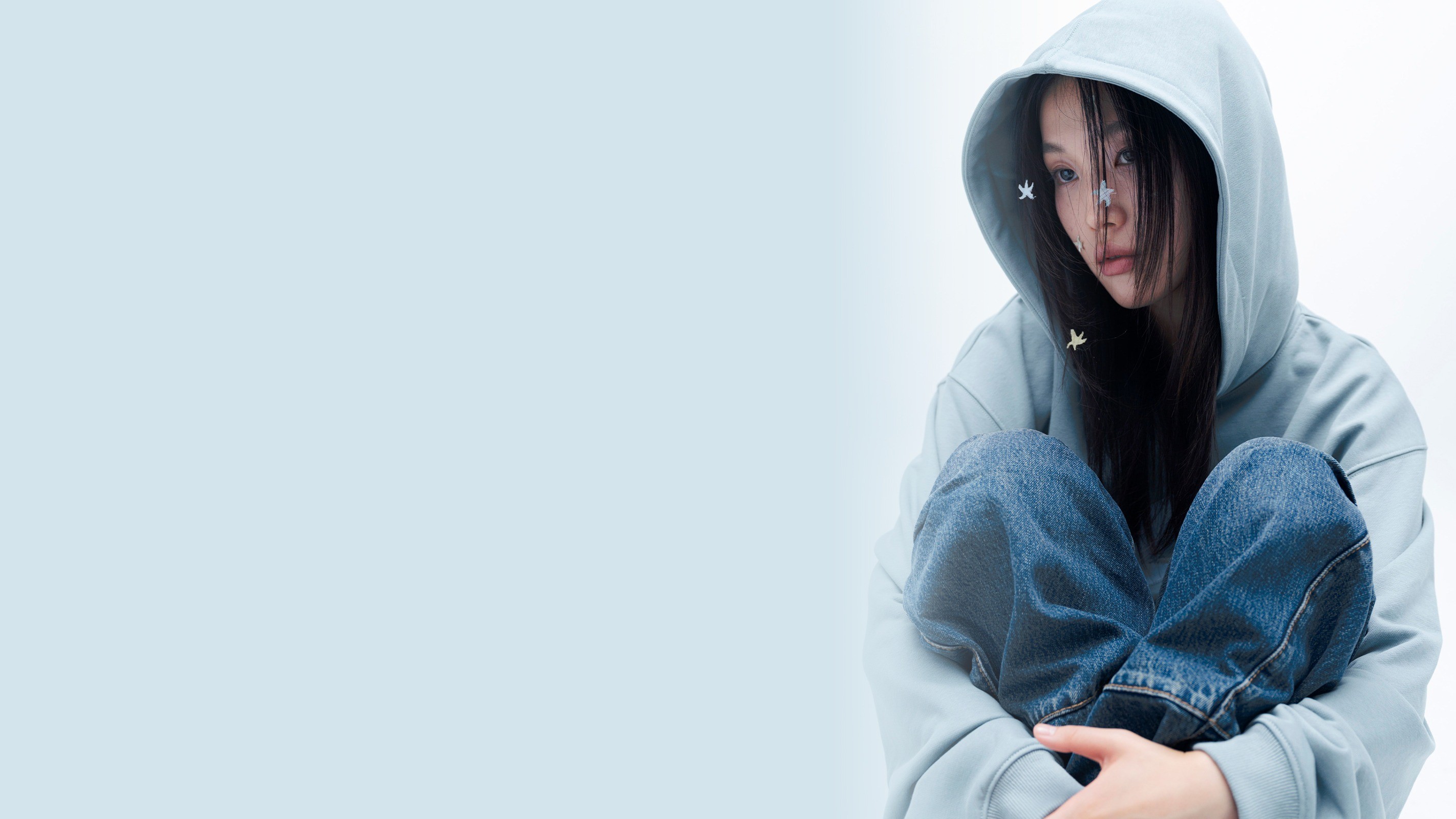 작은 소리에 귀 기울이는 계절
더콜디스트모먼트