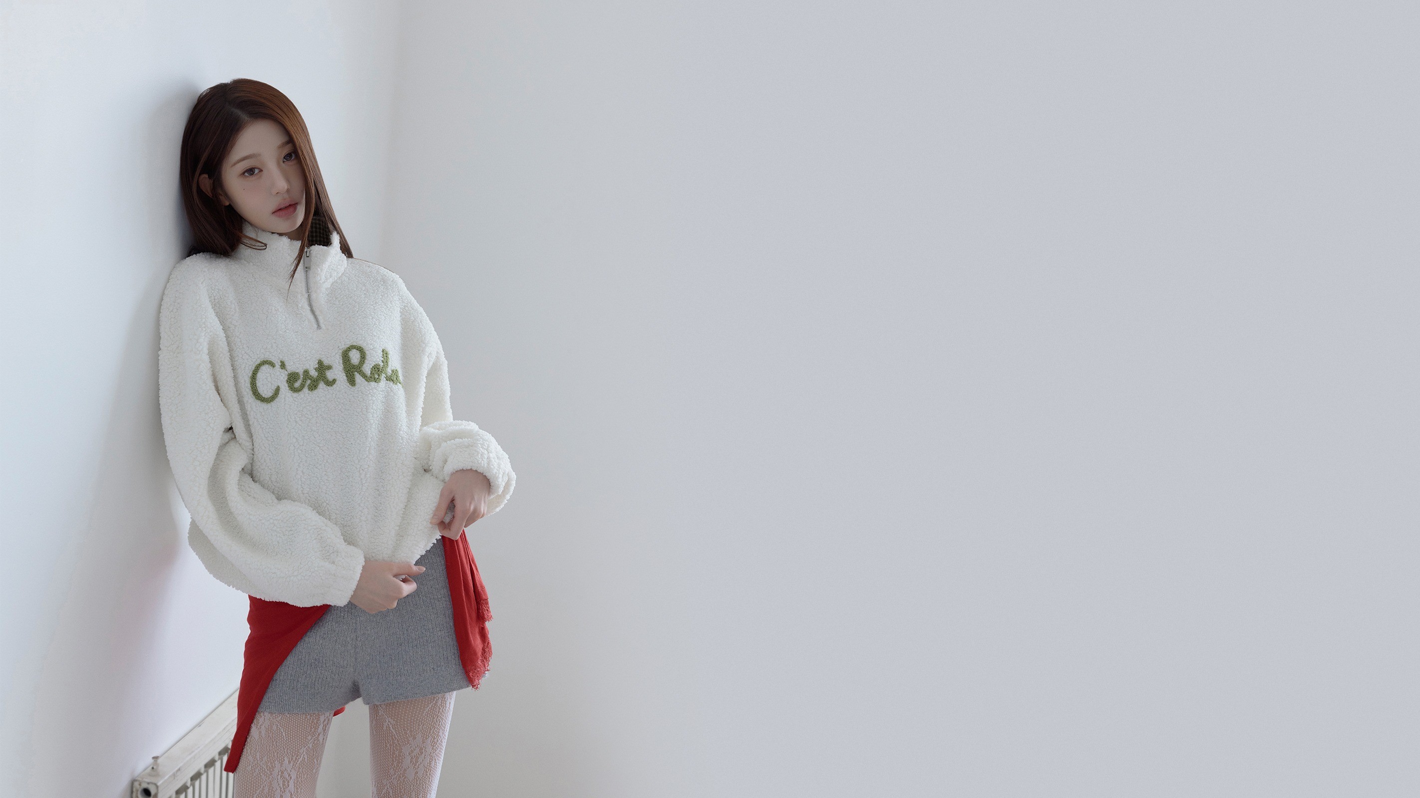 흐트러진 우아함의 겨울
로라로라