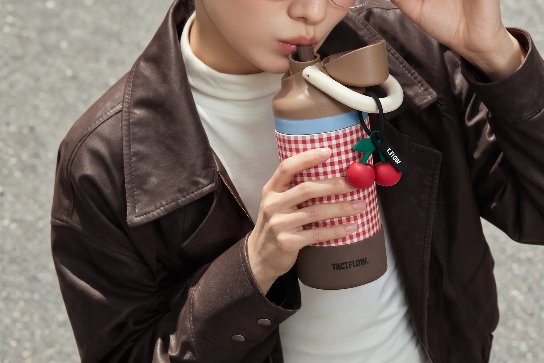 작아진 사이즈 큰 매력