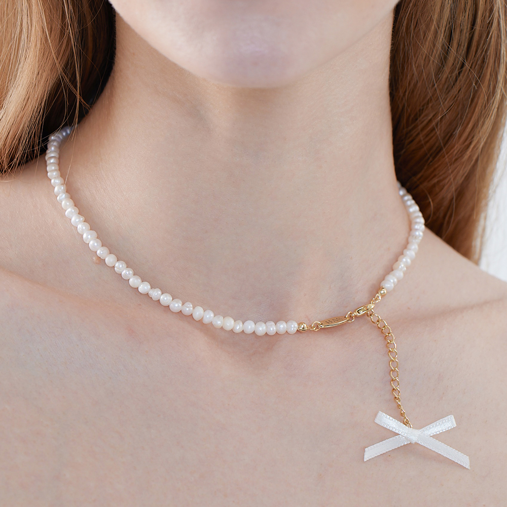 ★HAS★ HE047 FreshWater Pearl ribbon drop necklace HE047 FreshWater Pearl & ribbon drop necklace - 감도 깊은