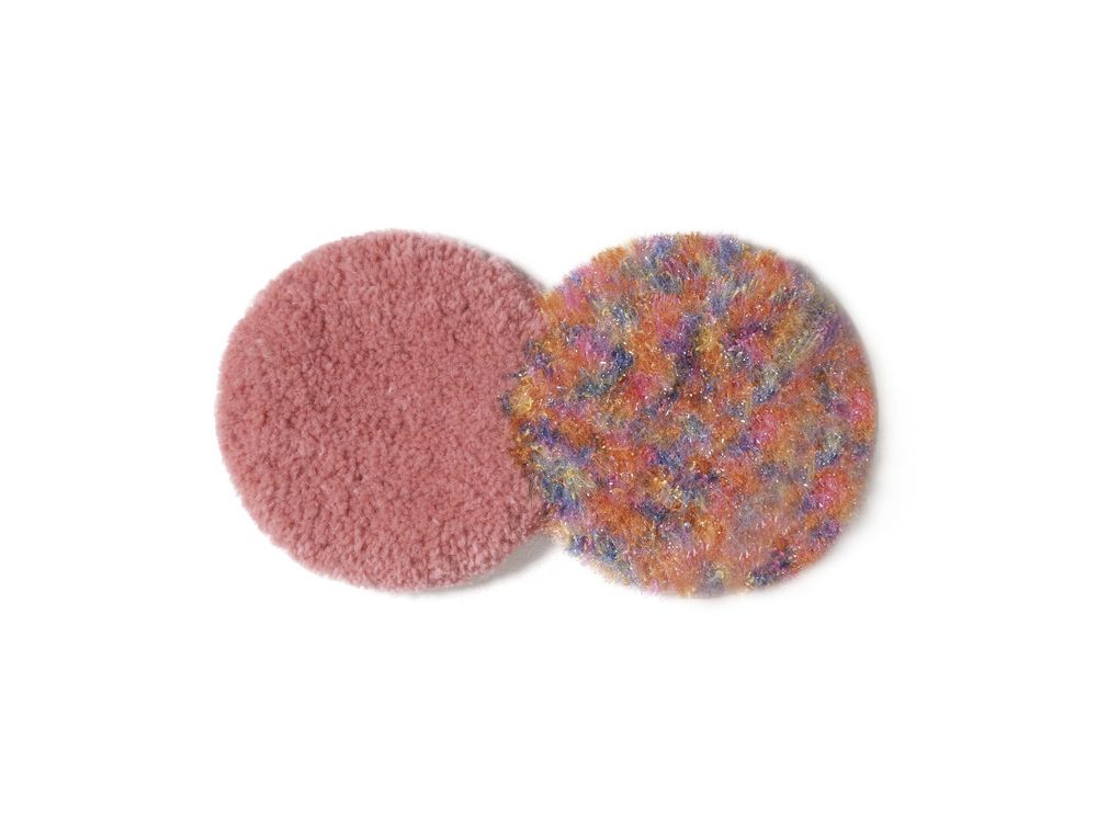 분홍(PINK): 사랑, 순수, 낭만, 행복