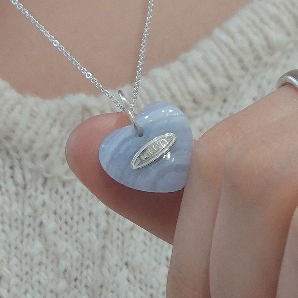 Natural stone heart pendant necklace 감도 깊은 취향 셀렉트샵 29CM