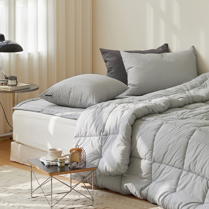 Sleep & Beyond - Organic Wool Comforter –