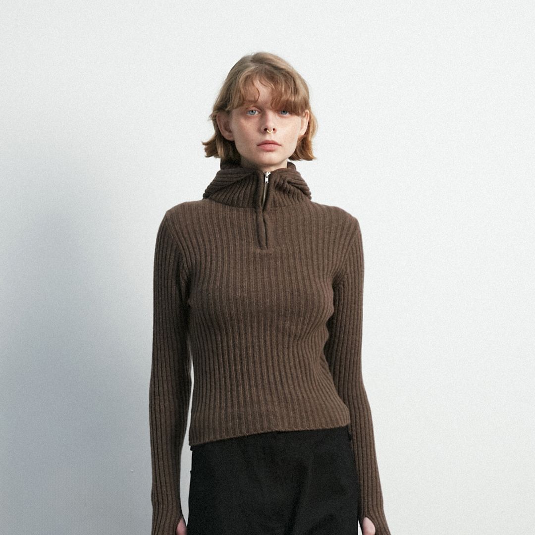 Balaclava Knit Top / Coffee 감도 깊은 취향 셀렉트샵 29CM
